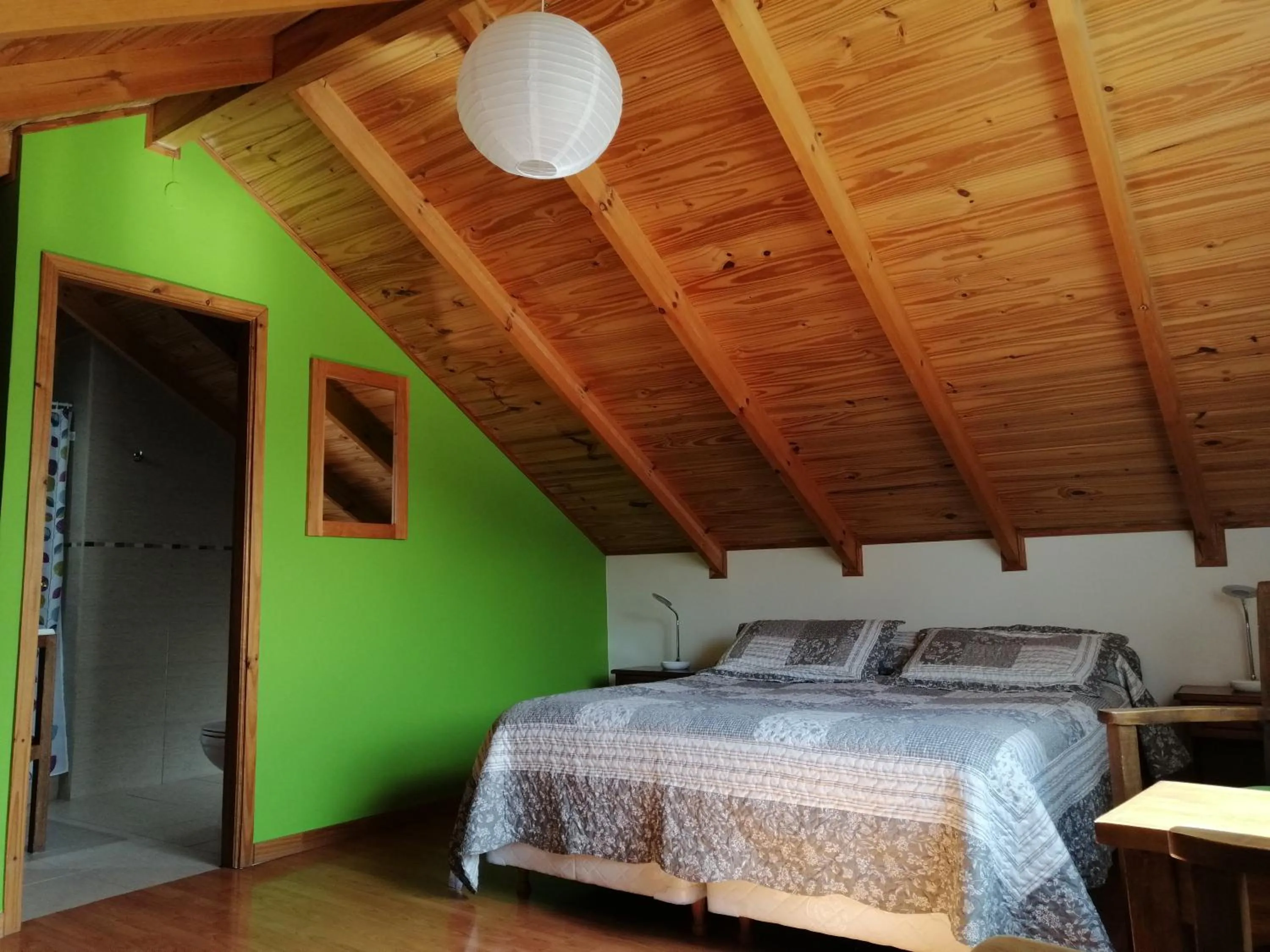 Photo of the whole room, Bed in Nothofagus Bed & Breakfast