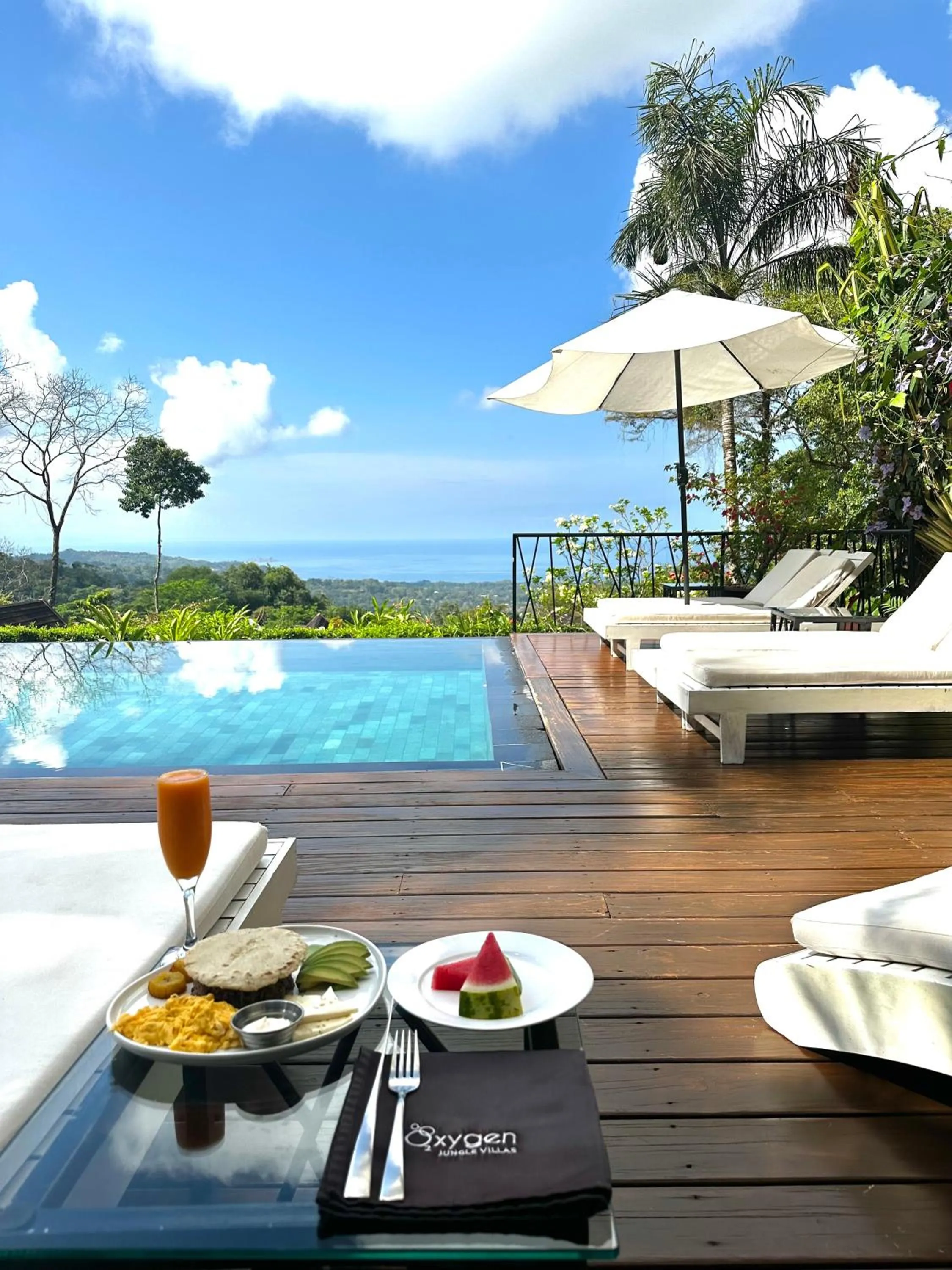 Food in Oxygen Jungle Villas & Spa