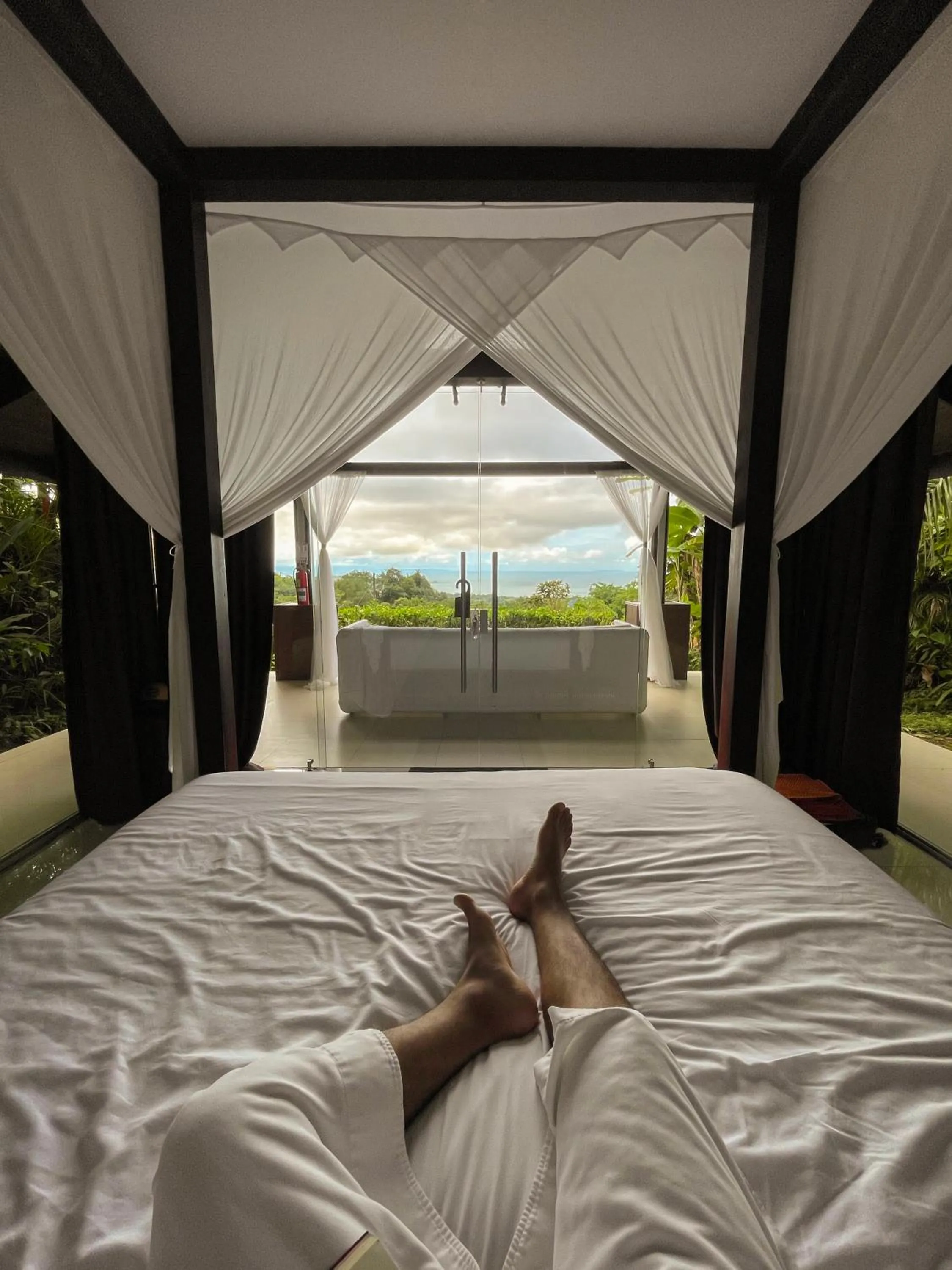 Bed in Oxygen Jungle Villas & Spa