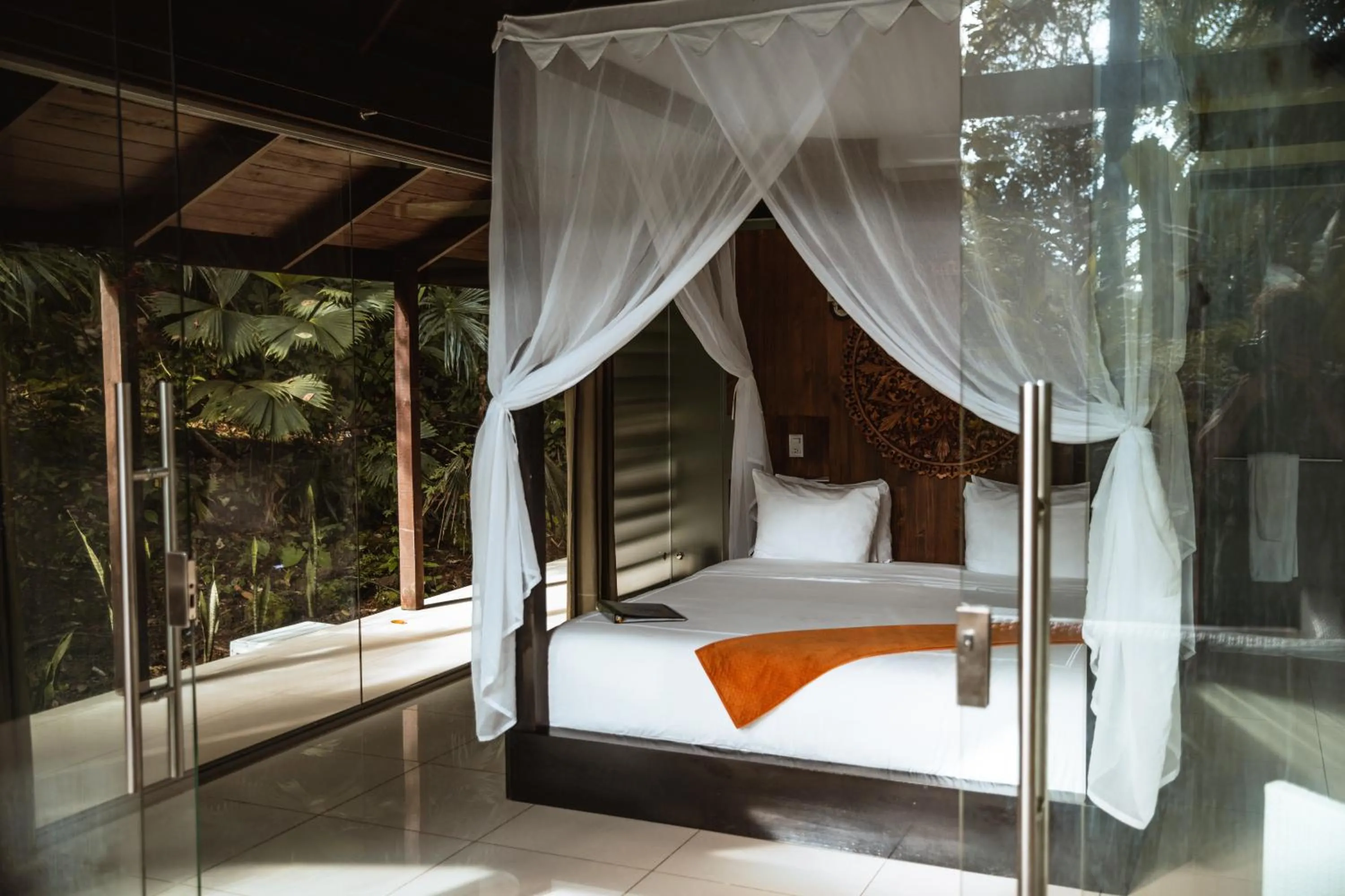 Bed in Oxygen Jungle Villas & Spa