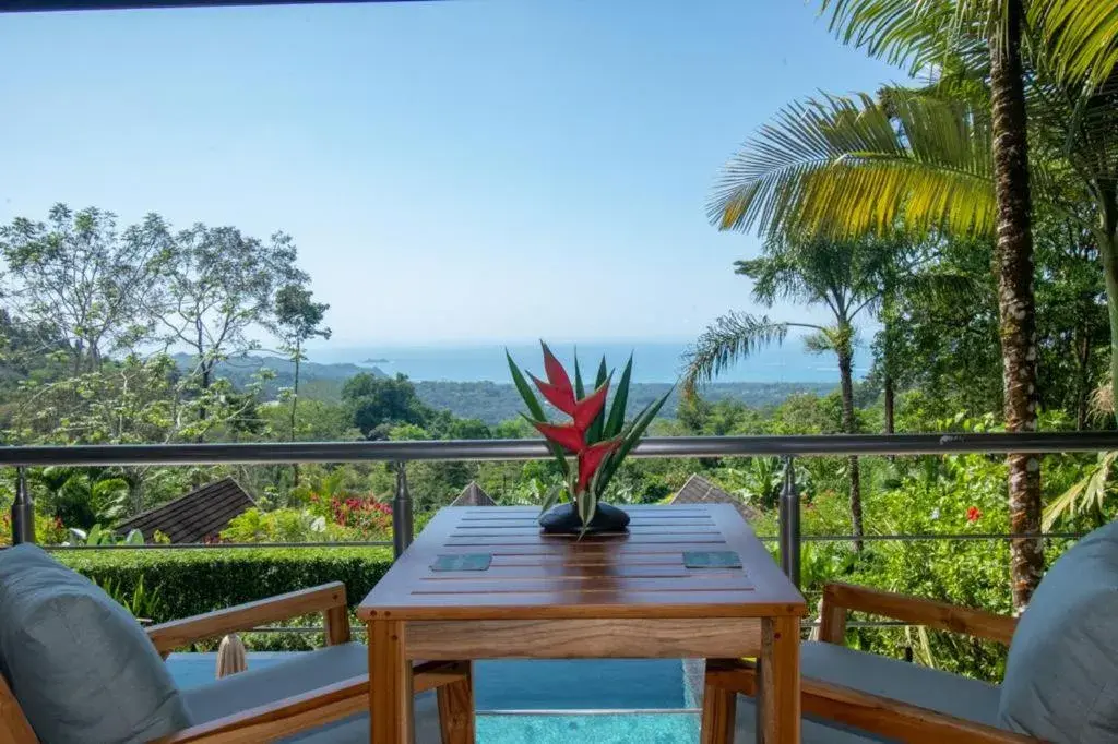 Queen Room with Sea View in Oxygen Jungle Villas & Spa Queen Room with Sea View in Oxygen Jungle Villas & Spa