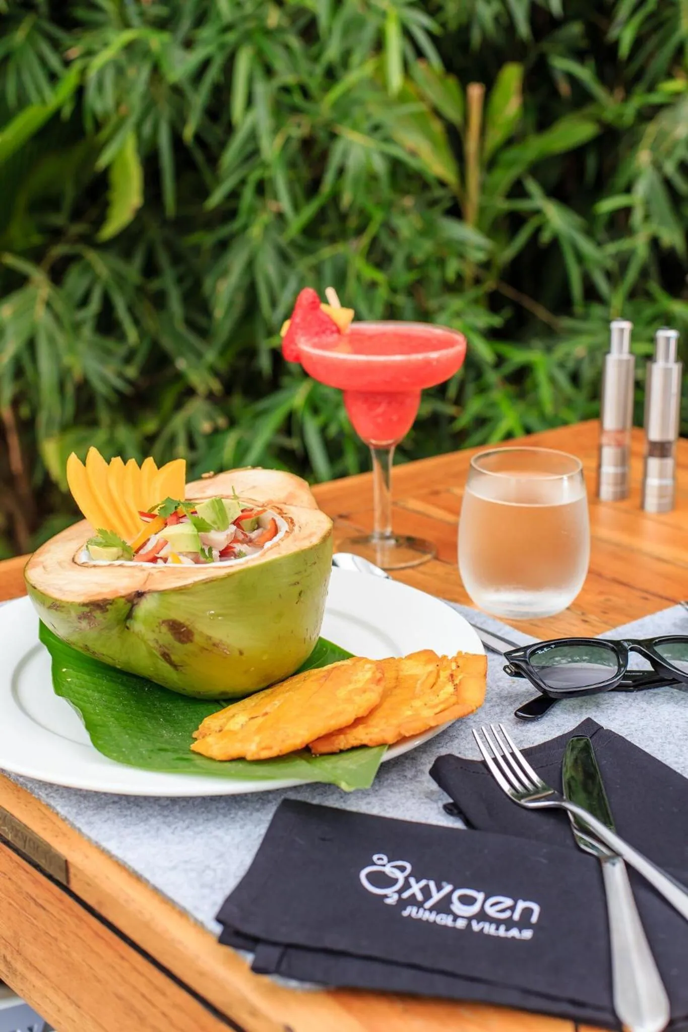 Food in Oxygen Jungle Villas & Spa