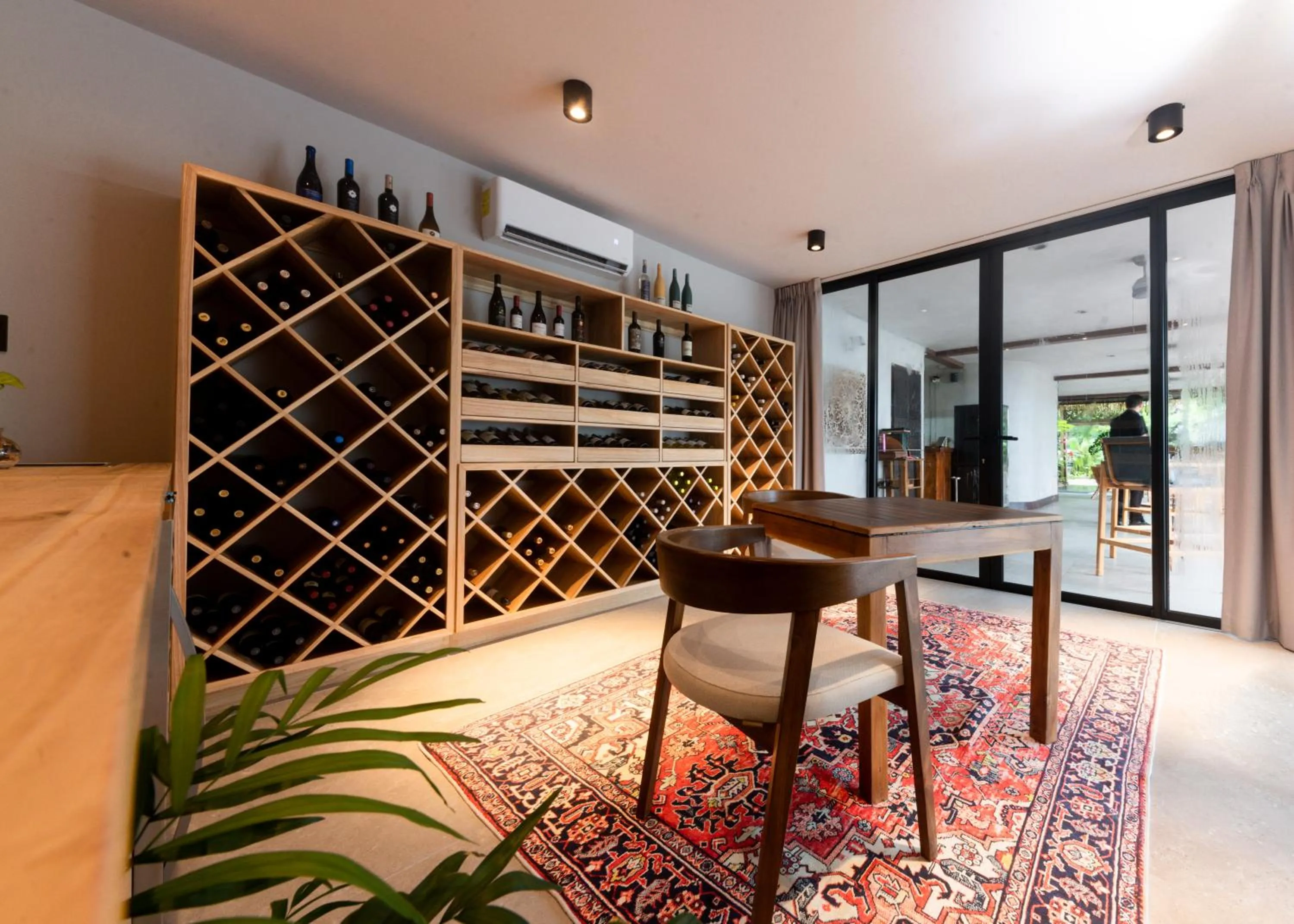 Restaurant/places to eat in Oxygen Jungle Villas & Spa