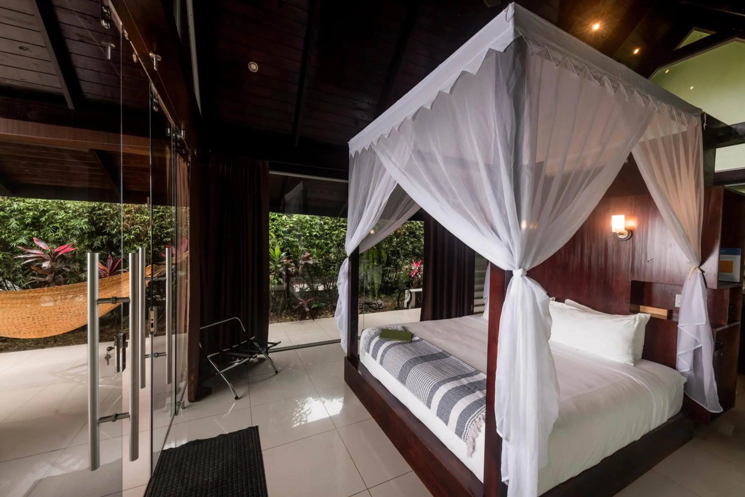 Bed in Oxygen Jungle Villas & Spa