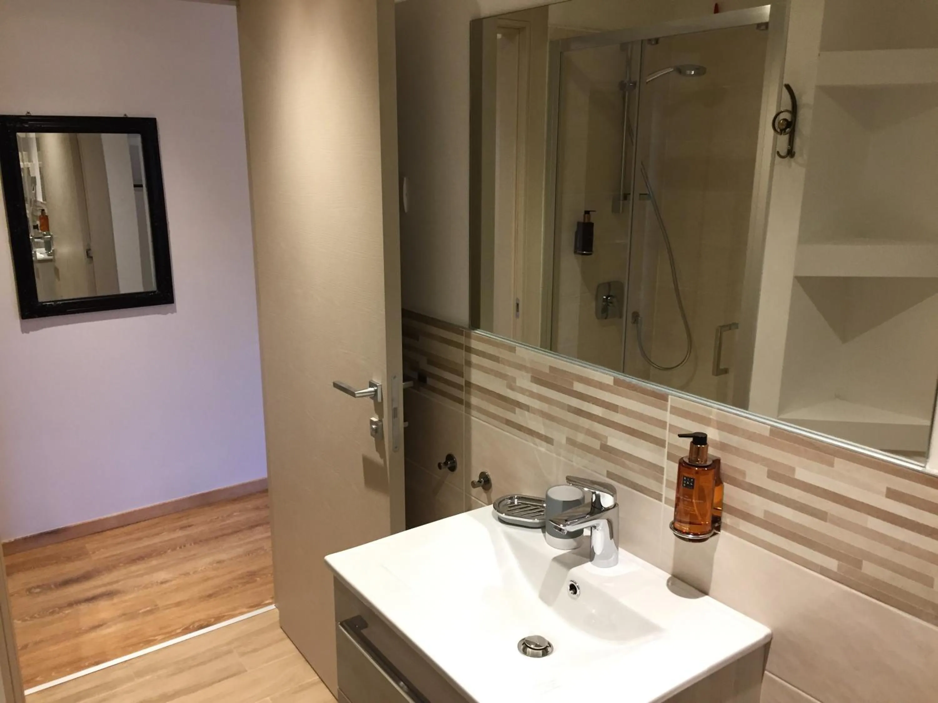Bathroom in Hotel du Lac Parc & Residence