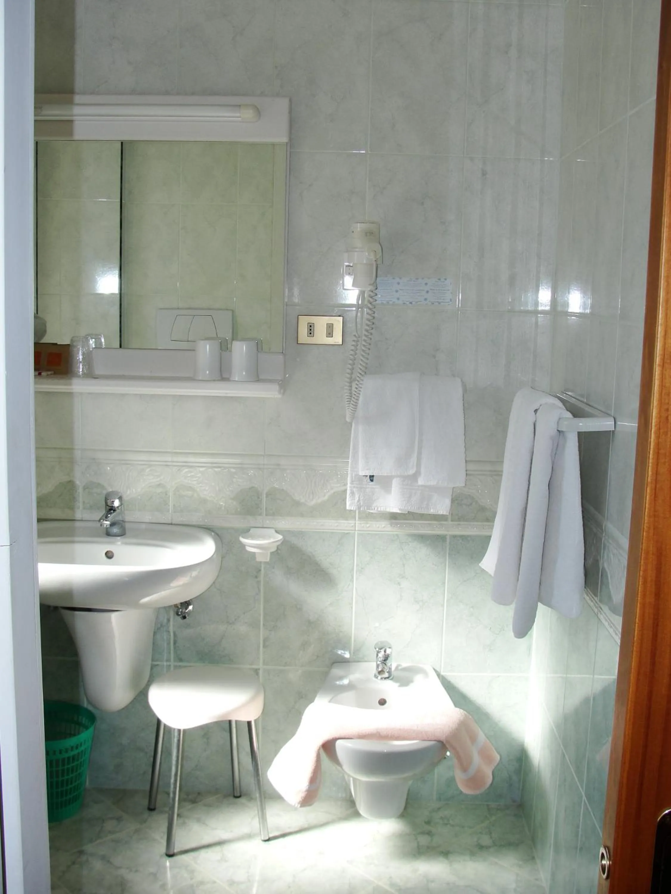 Bathroom in Hotel du Lac Parc & Residence