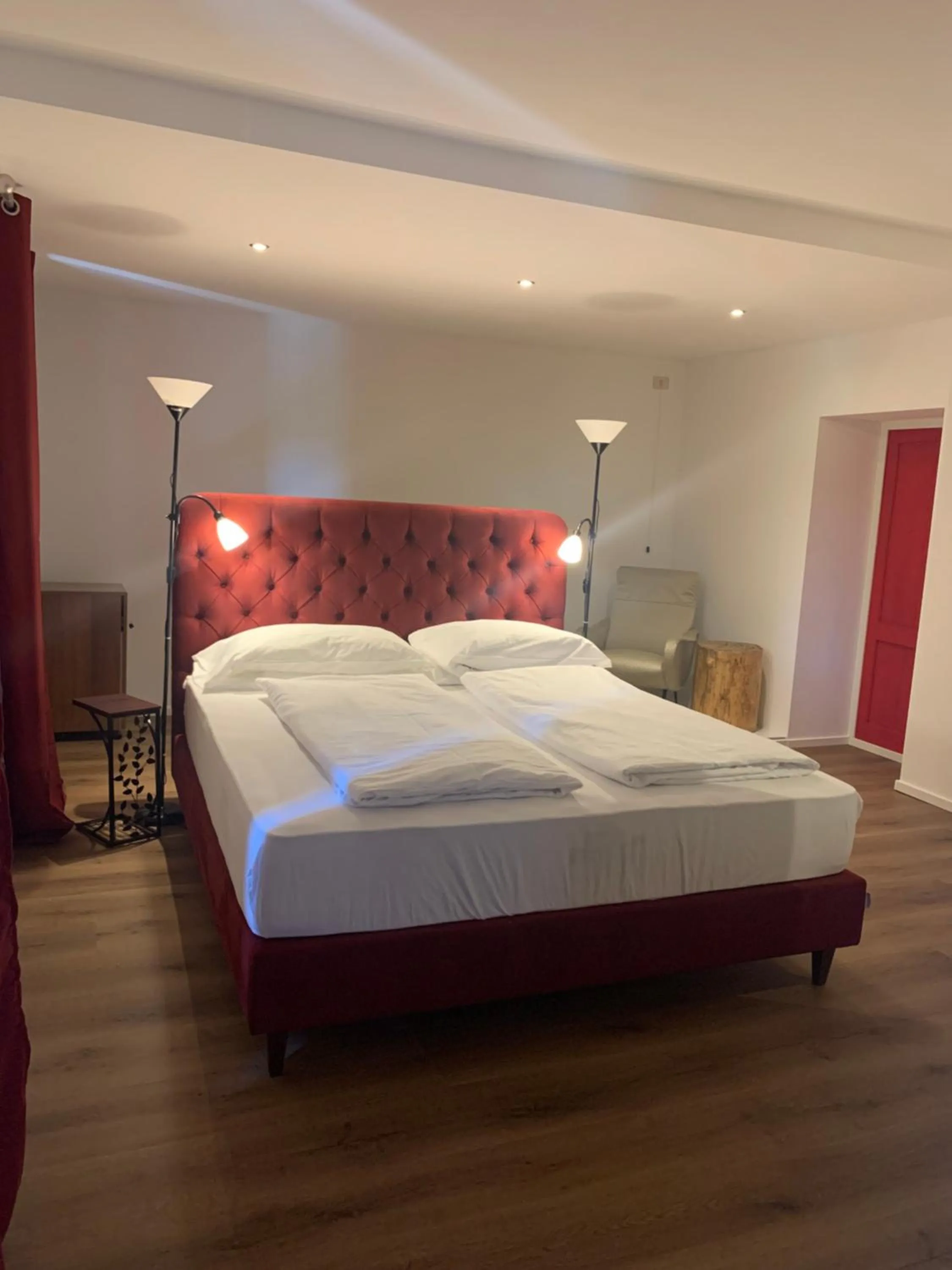 Bed in Hotel du Lac Parc & Residence