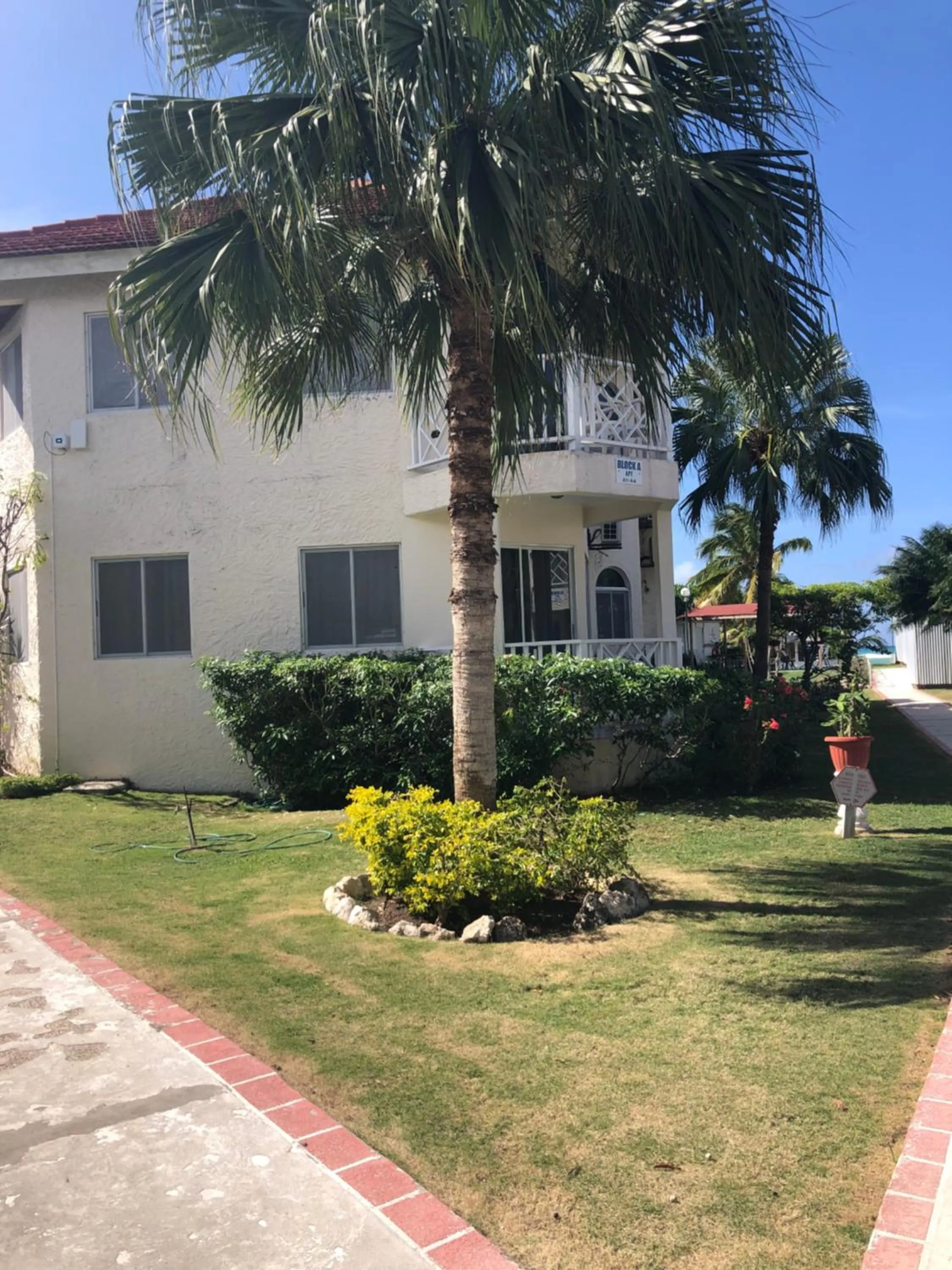 Garden view in Pipers Cove Resort