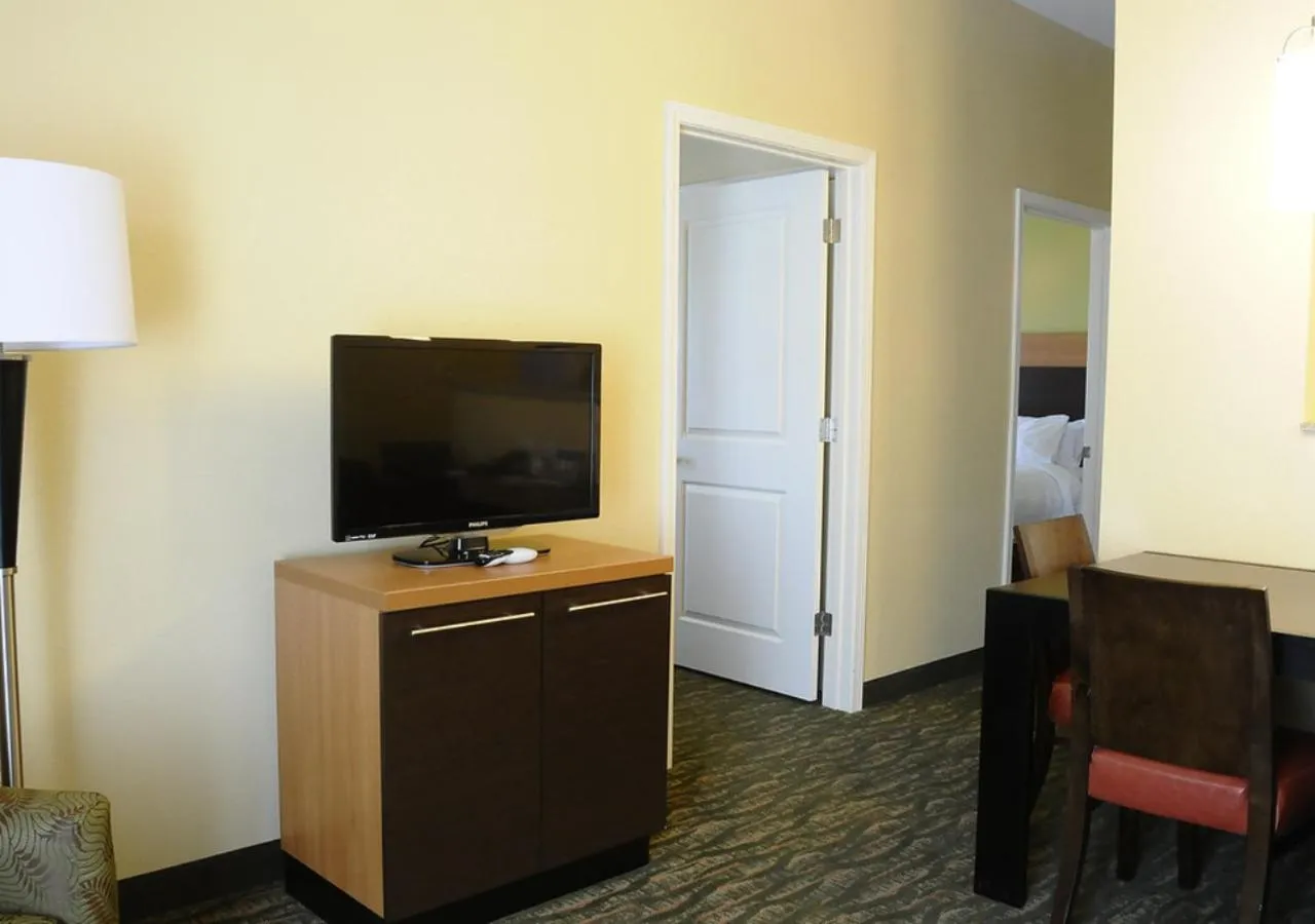 Bedroom in TownePlace Suites Redding