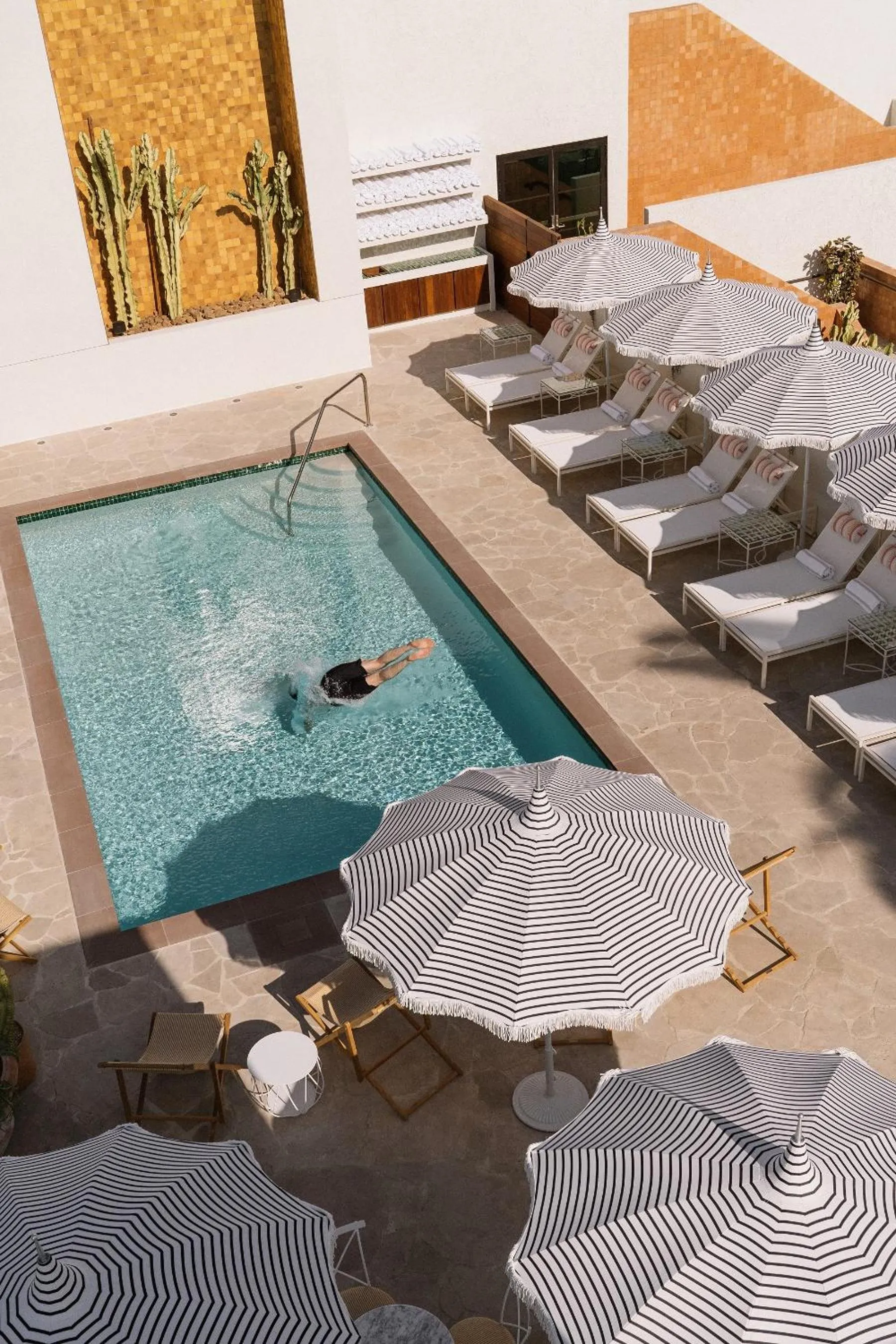 Swimming pool in Silver Lake Pool & Inn