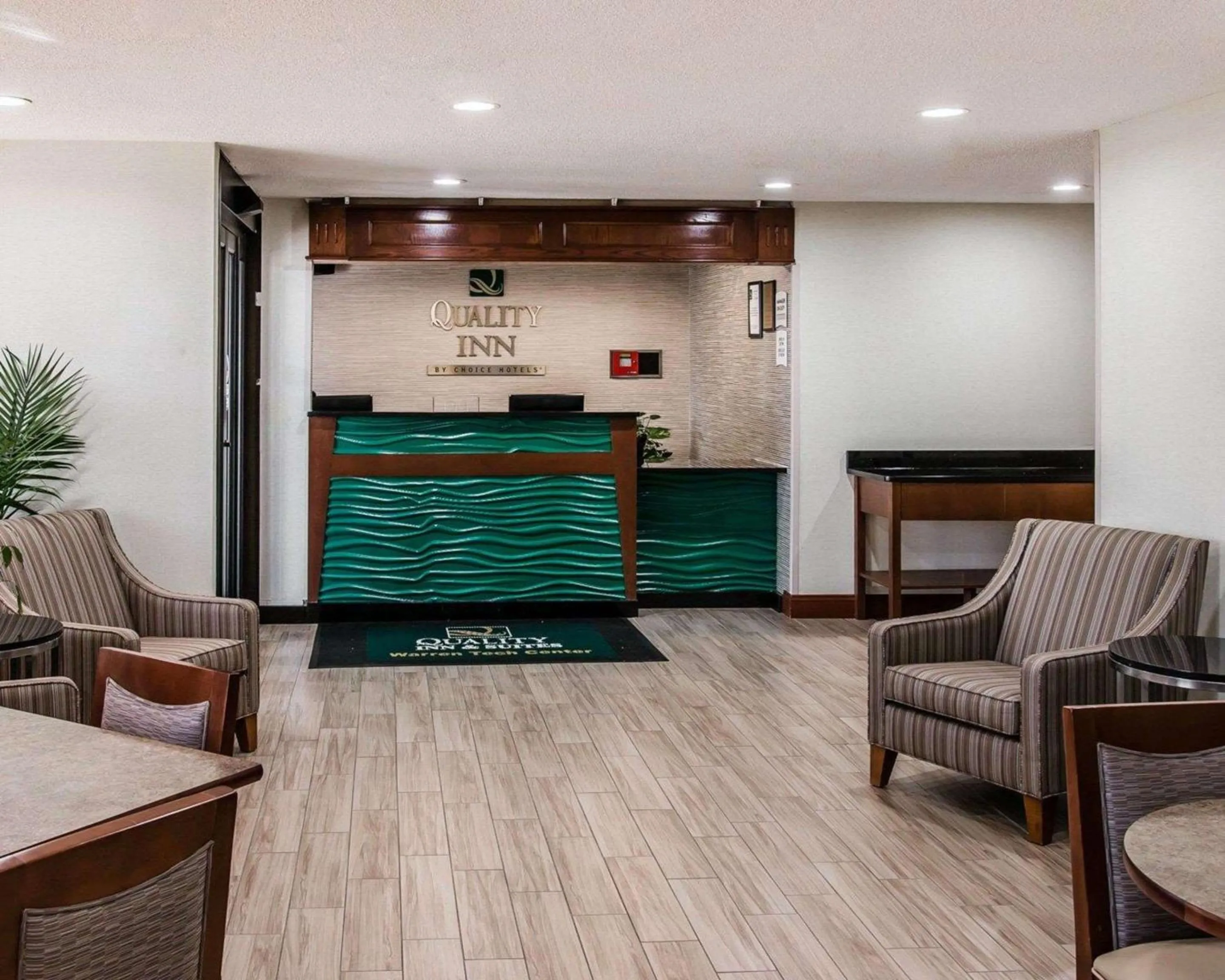 Lobby or reception in Quality Inn & Suites Warren - Detroit