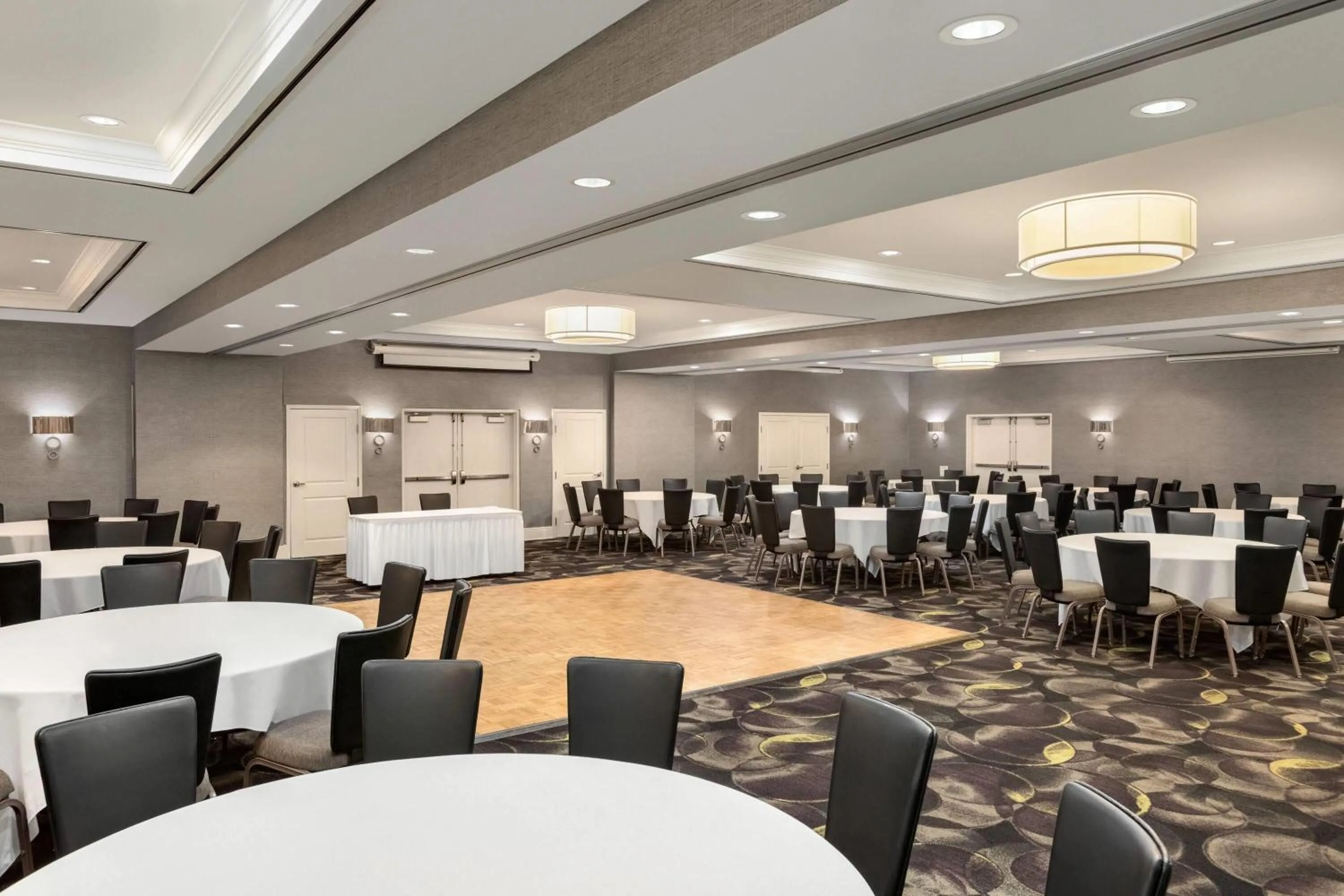 Meeting/conference room in La Quinta by Wyndham Arlington North 6 Flags Dr