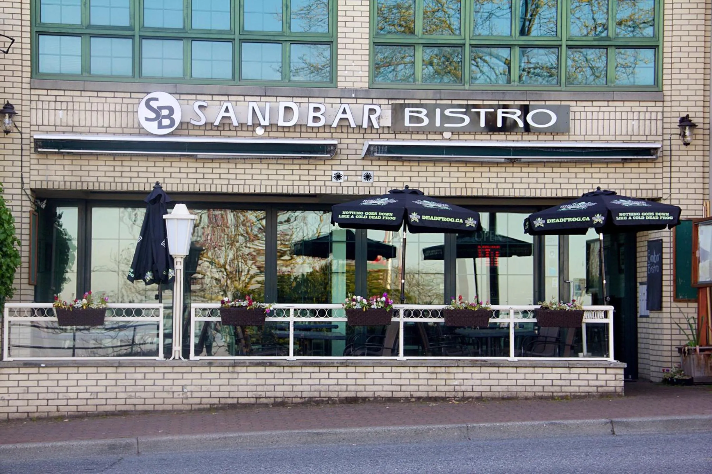 Restaurant/places to eat in Star of the Sea guest house