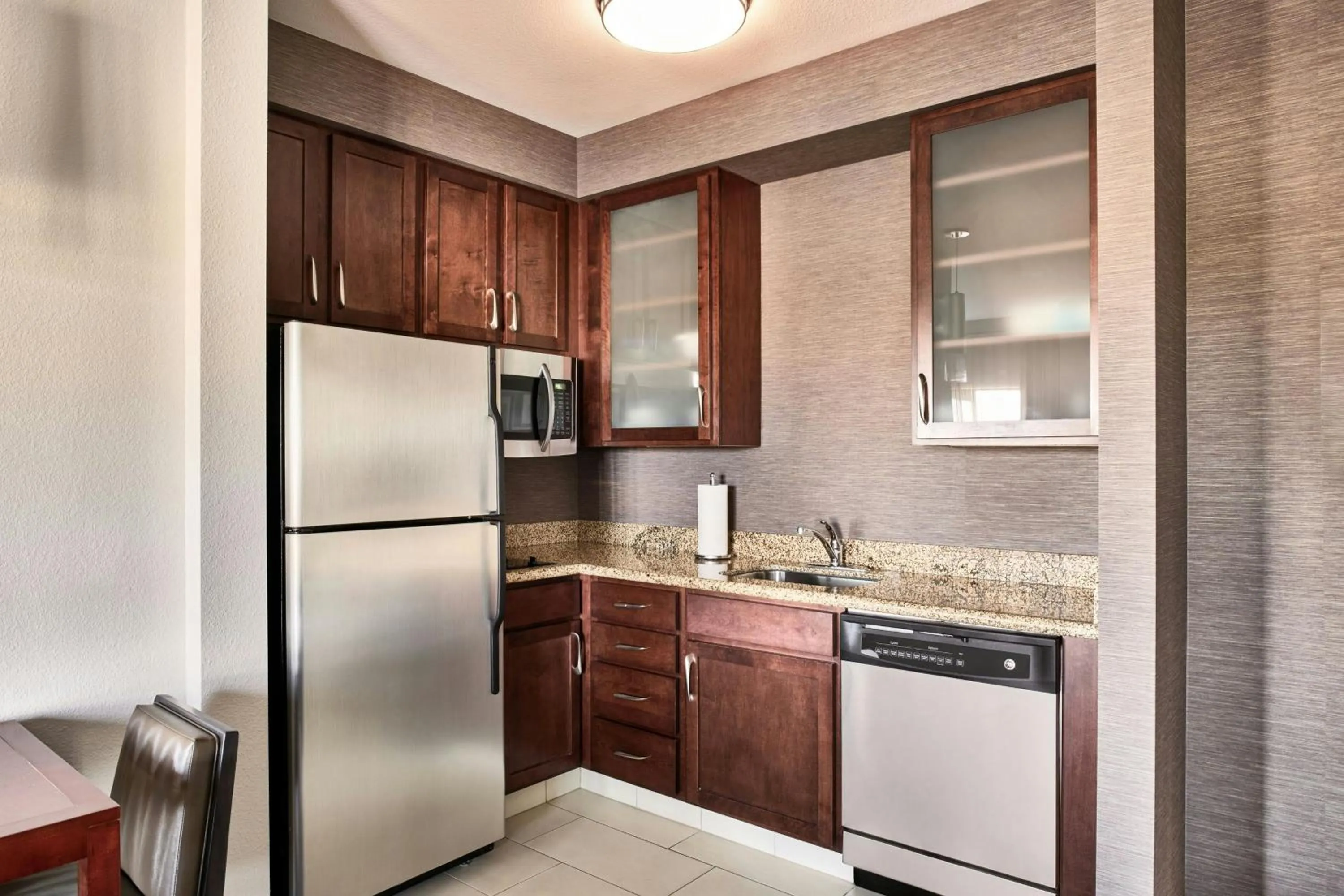 Kitchen or kitchenette in Residence Inn by Marriott Phoenix Gilbert