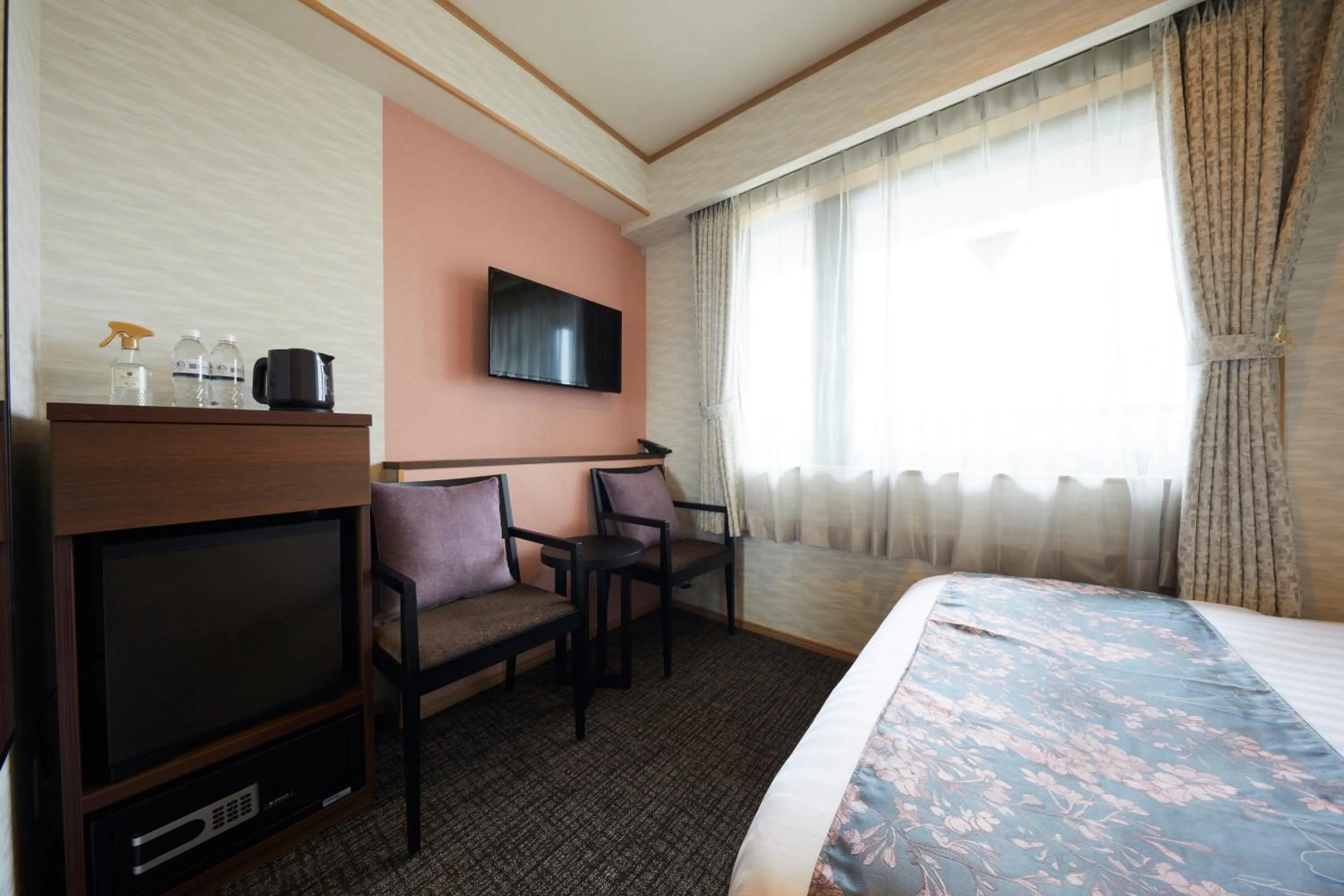 Photo of the whole room, Bed in Rinn Miyagawacho Grande