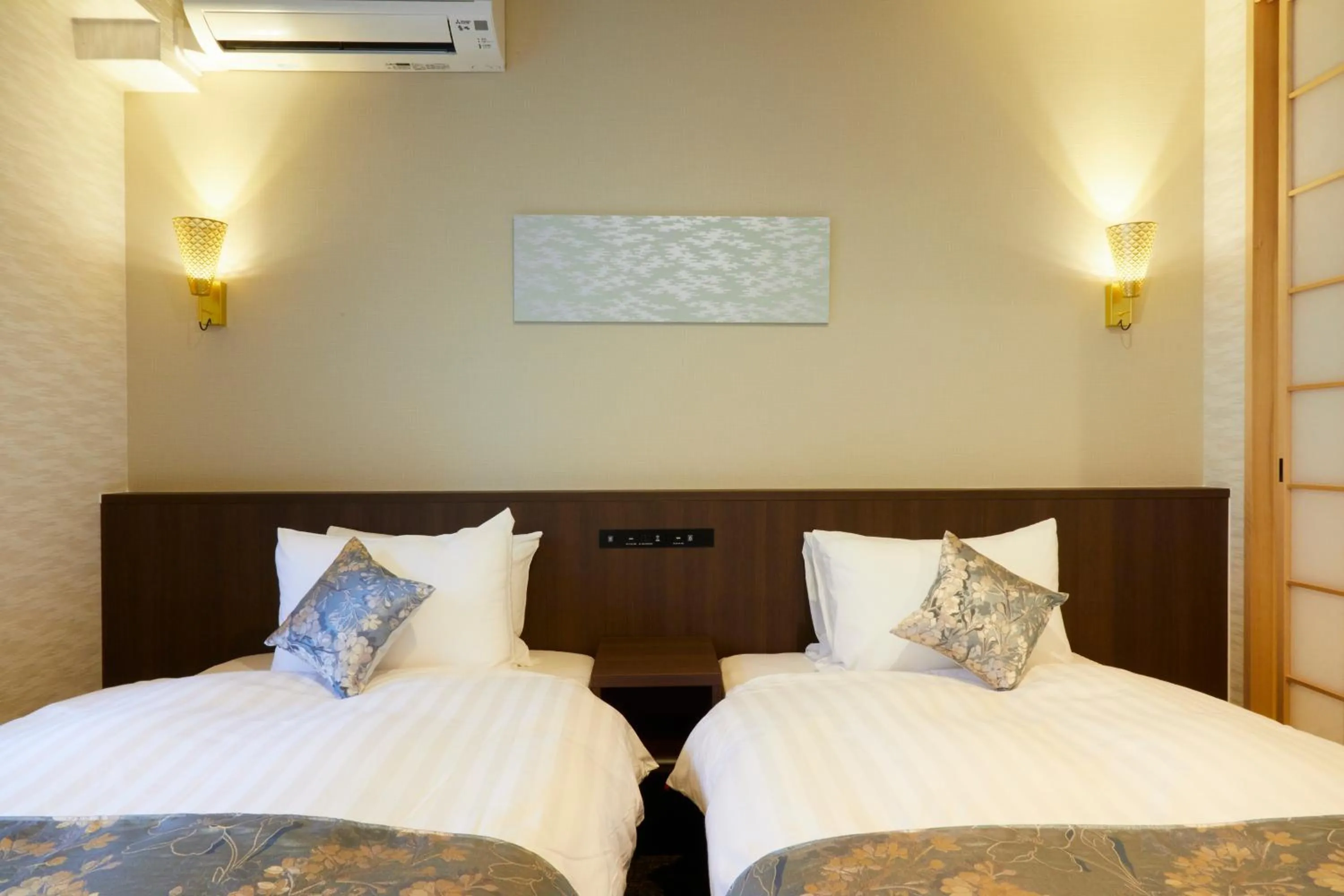 Photo of the whole room, Bed in Rinn Miyagawacho Grande