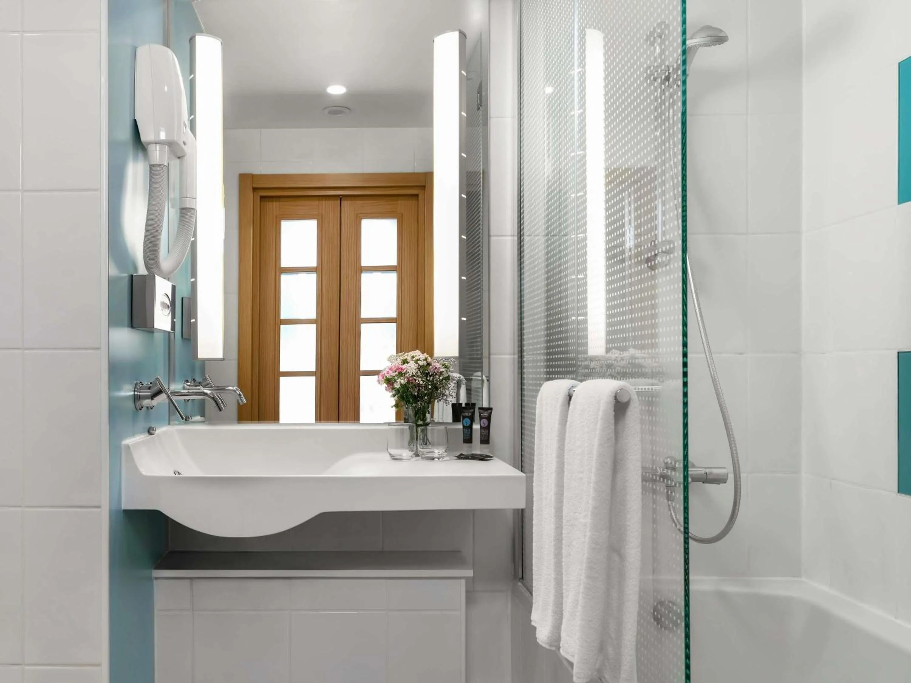 Bedroom in Novotel Trabzon