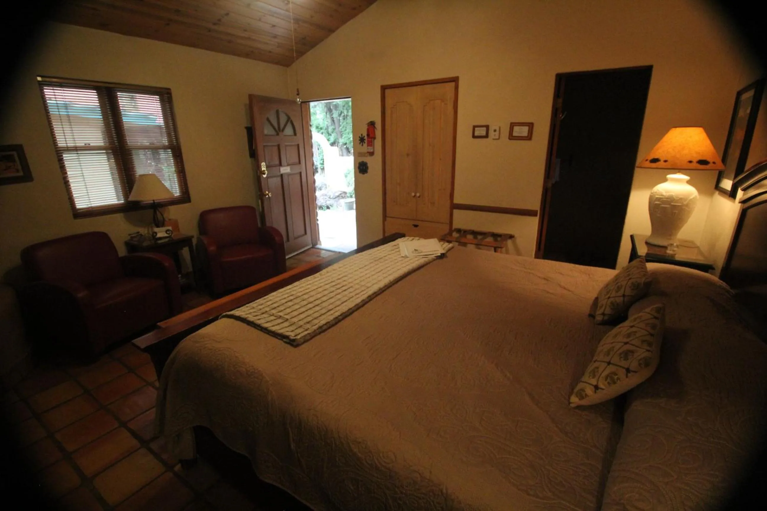 Bed in Dreamcatcher B&B