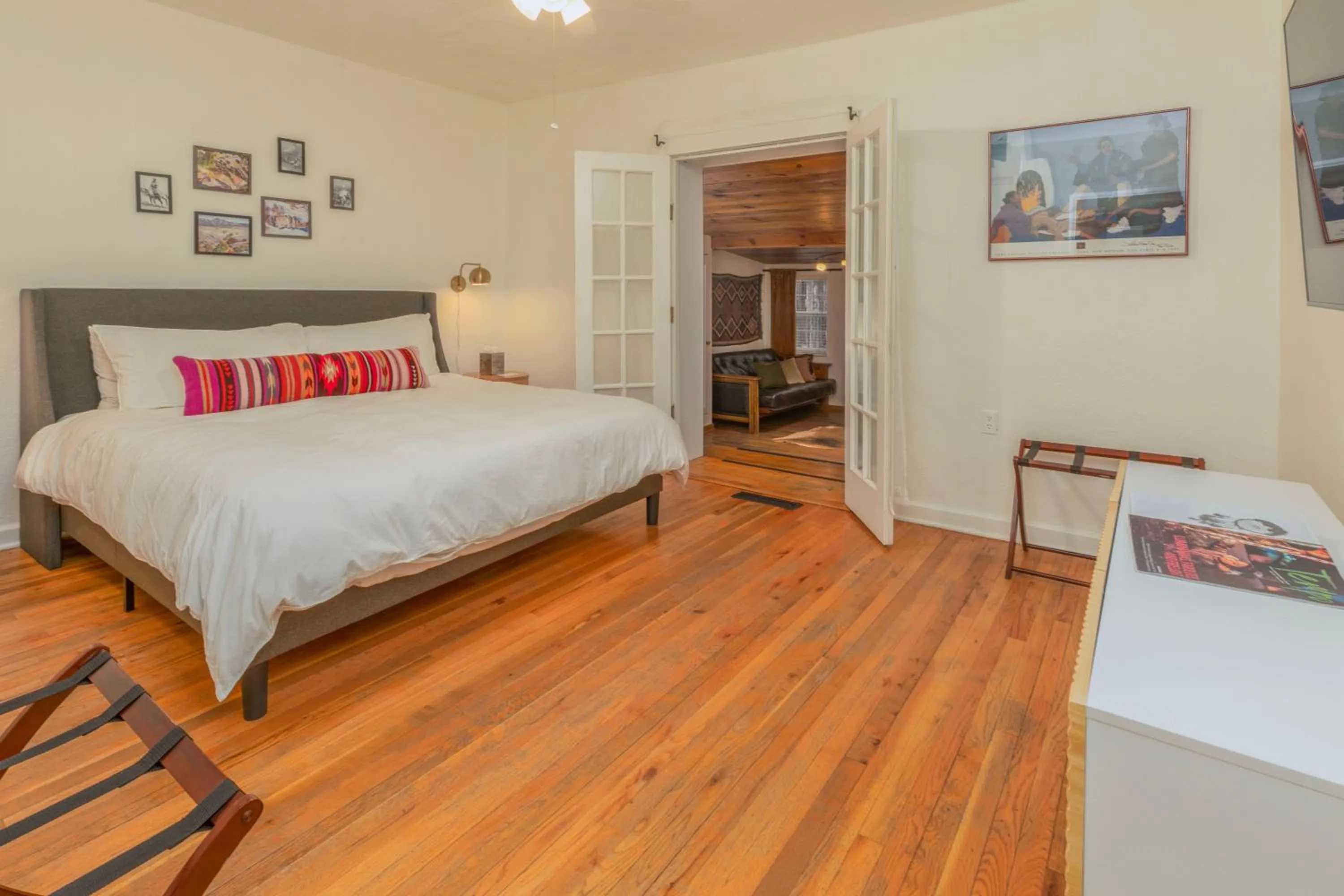 Bed in Dreamcatcher B&B