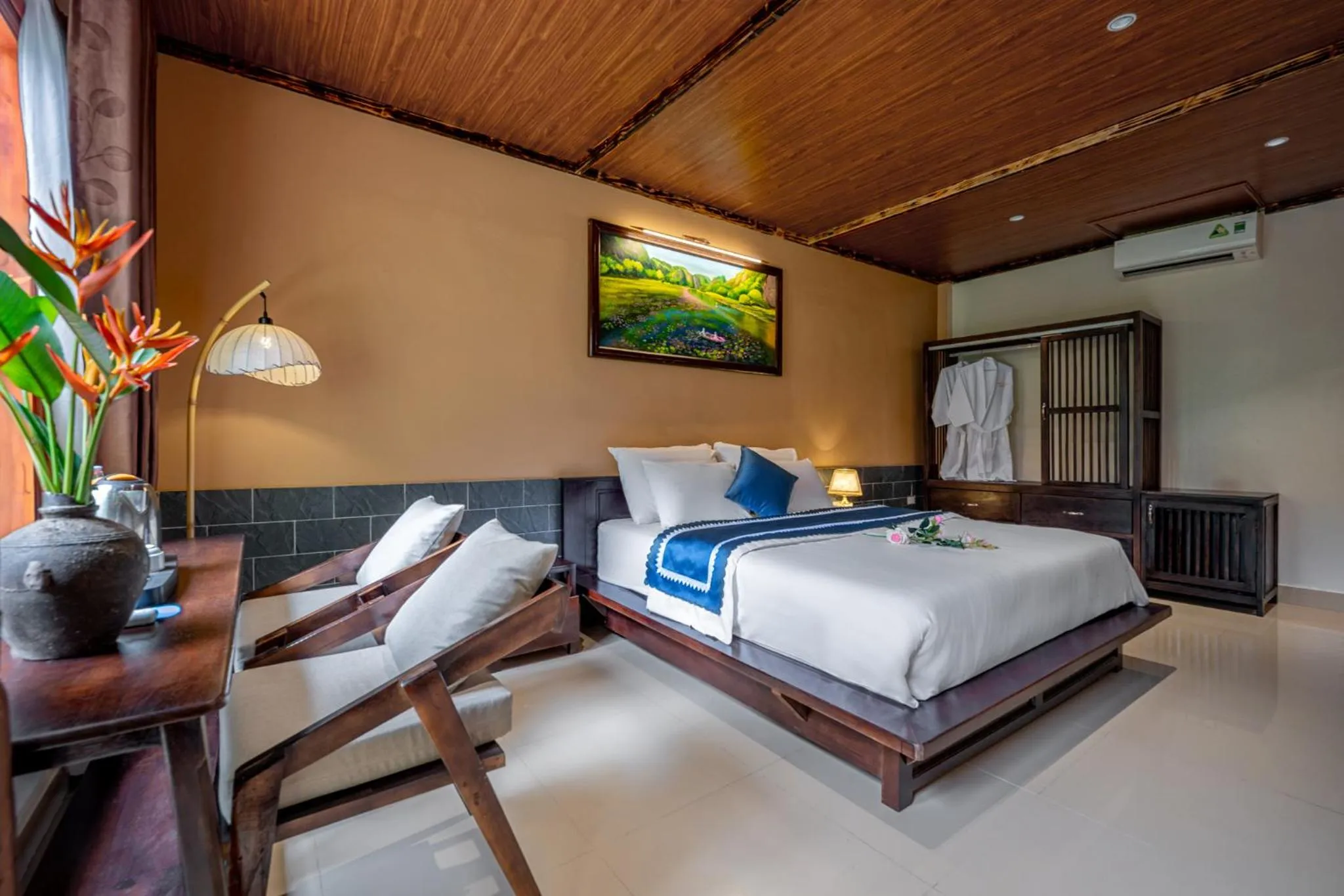 Photo of the whole room, Bed in Tam Coc Luxury Homestay