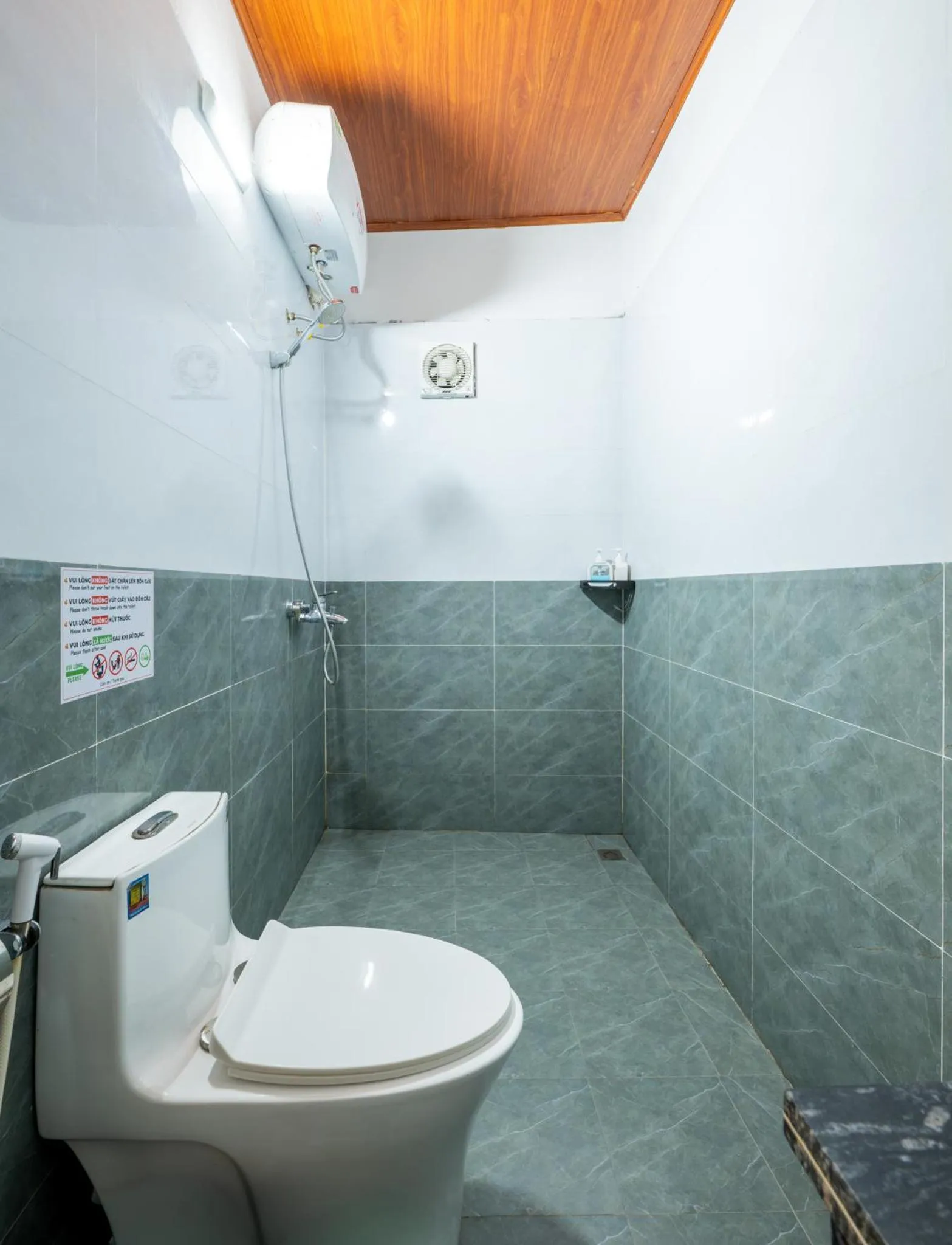 Toilet in Tam Coc Luxury Homestay