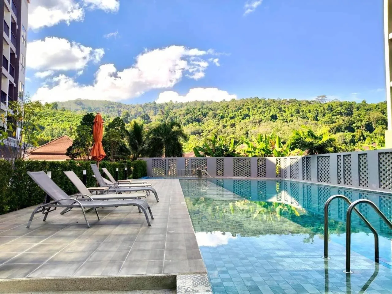 Swimming pool in Beehive Boutique Hotel Phuket