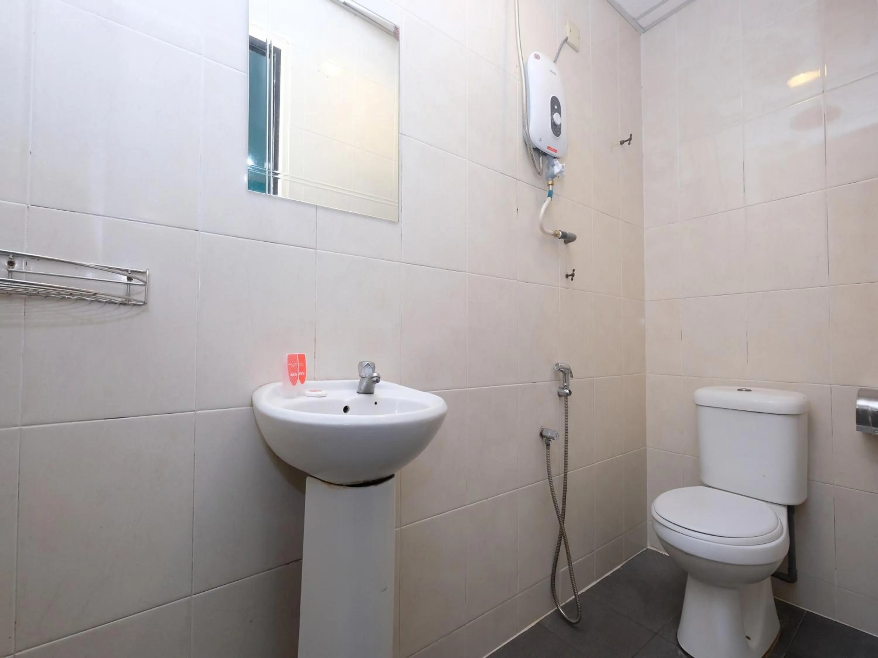 Bathroom in Marjan Hotel Sdn Bhd