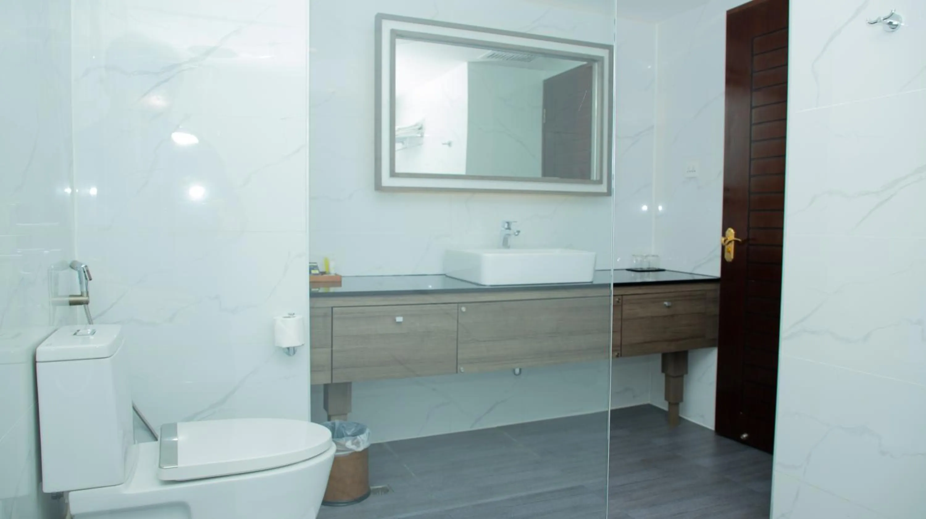 Toilet in Savan Resorts