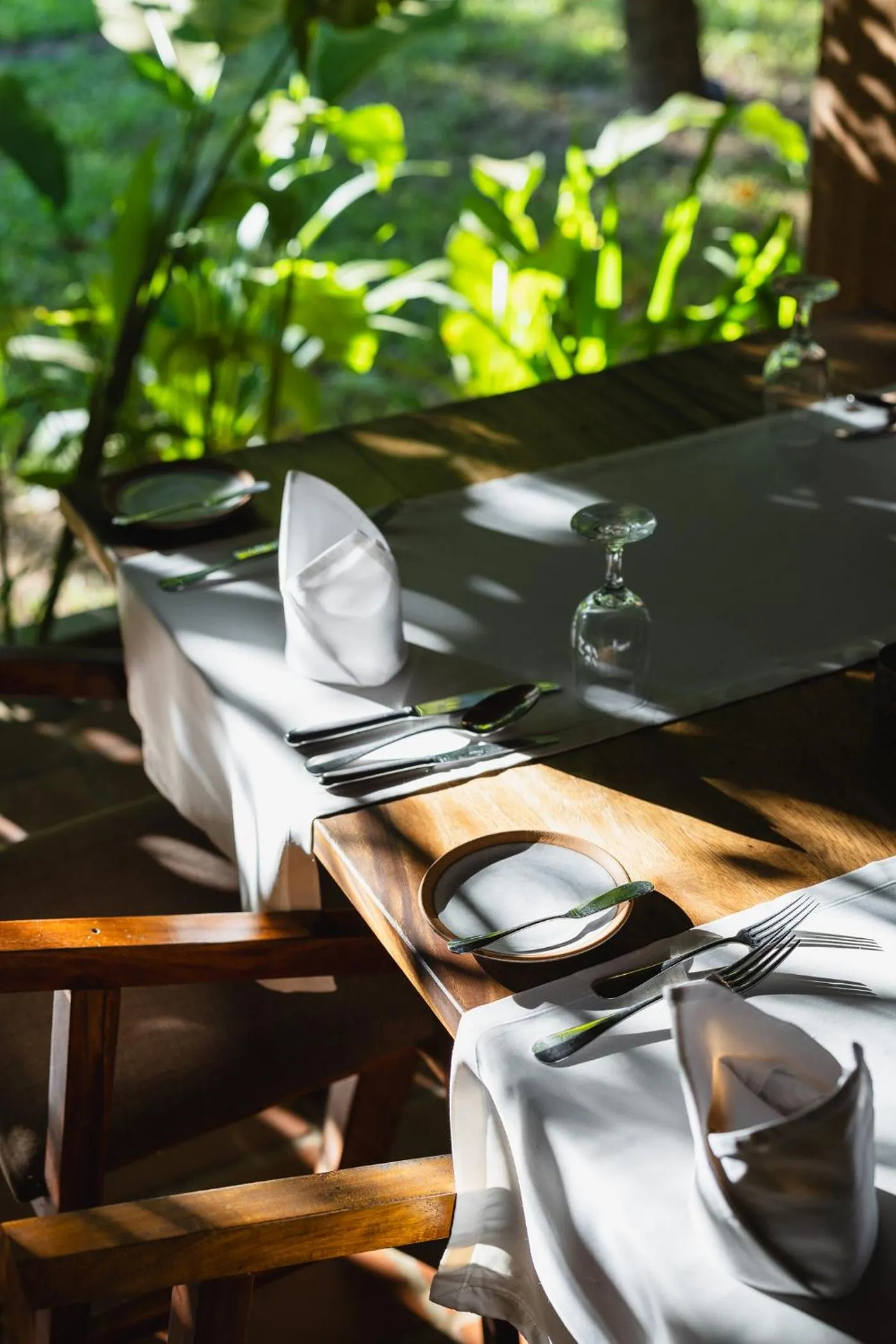 Restaurant/places to eat in Farmhouse Resort & Spa