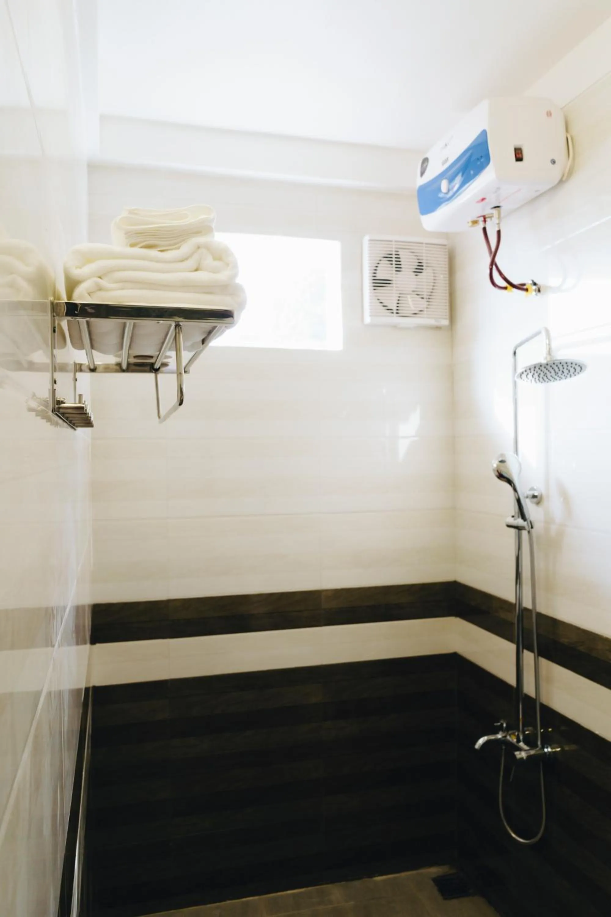 Shower in Phong Nha Love Homestay