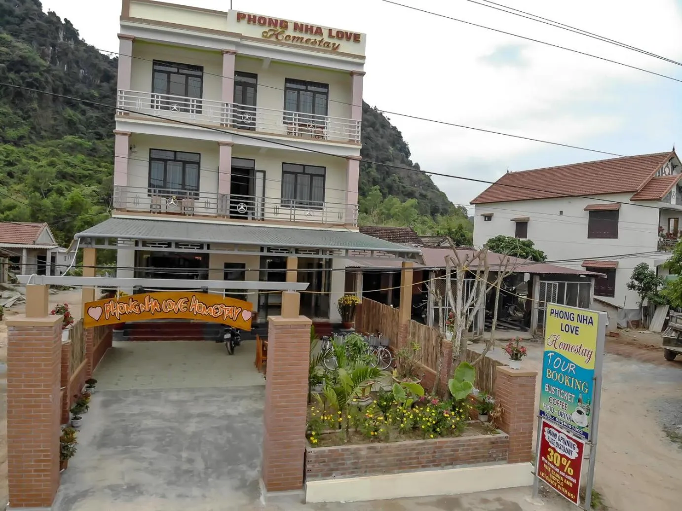 Lobby or reception in Phong Nha Love Homestay