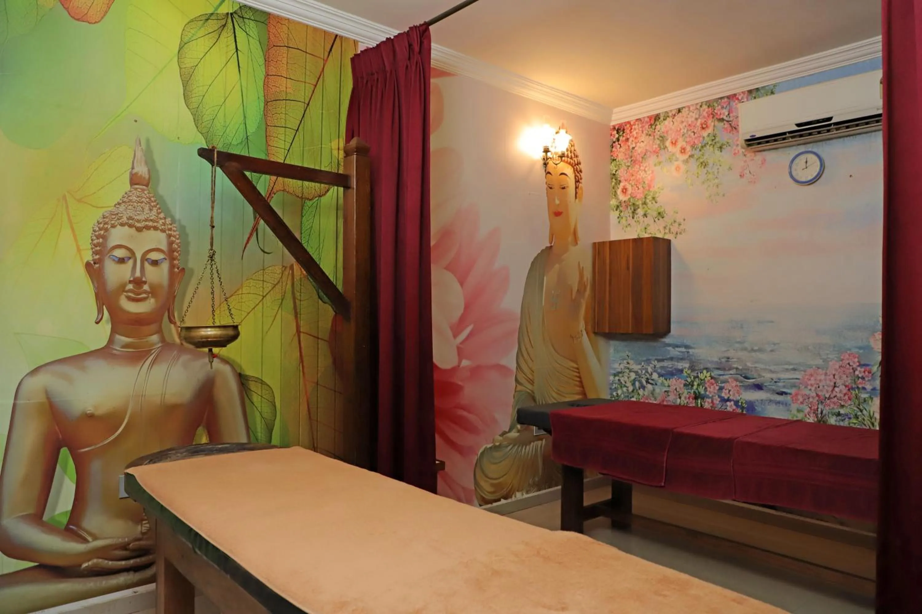 Massage in Golden Tulip Candolim, Goa