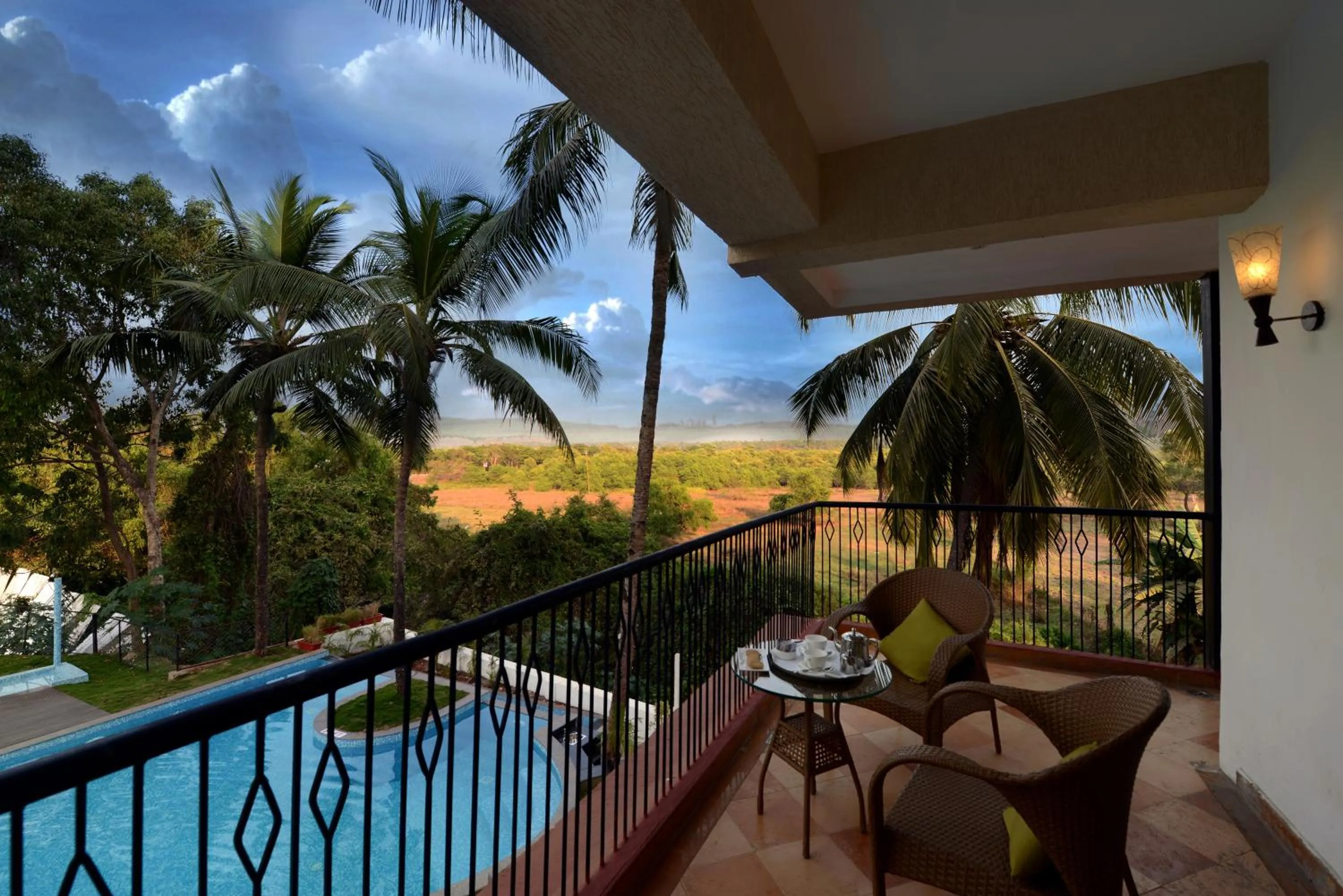 Garden view in Golden Tulip Candolim, Goa