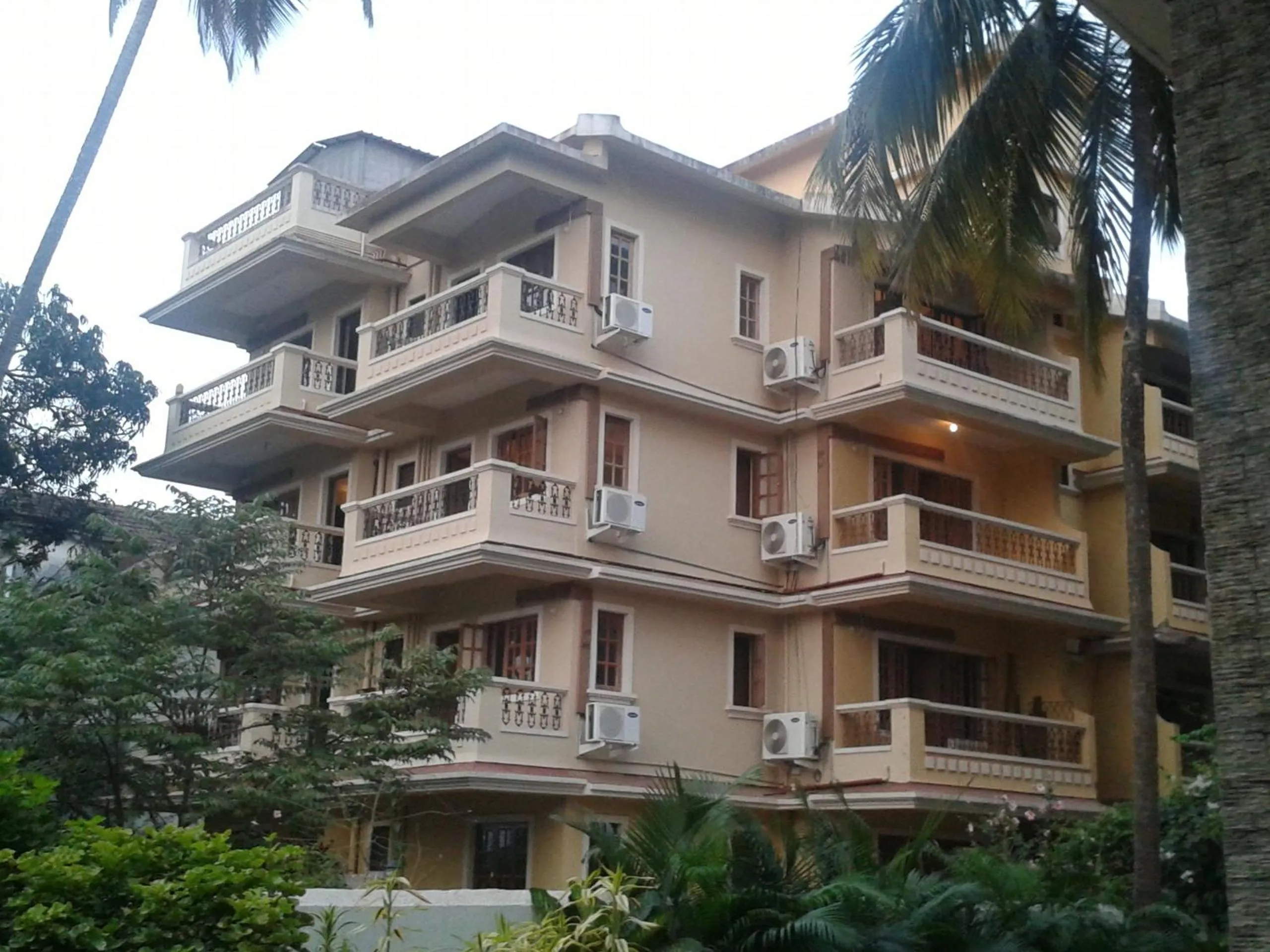 Facade/entrance in Golden Tulip Candolim, Goa