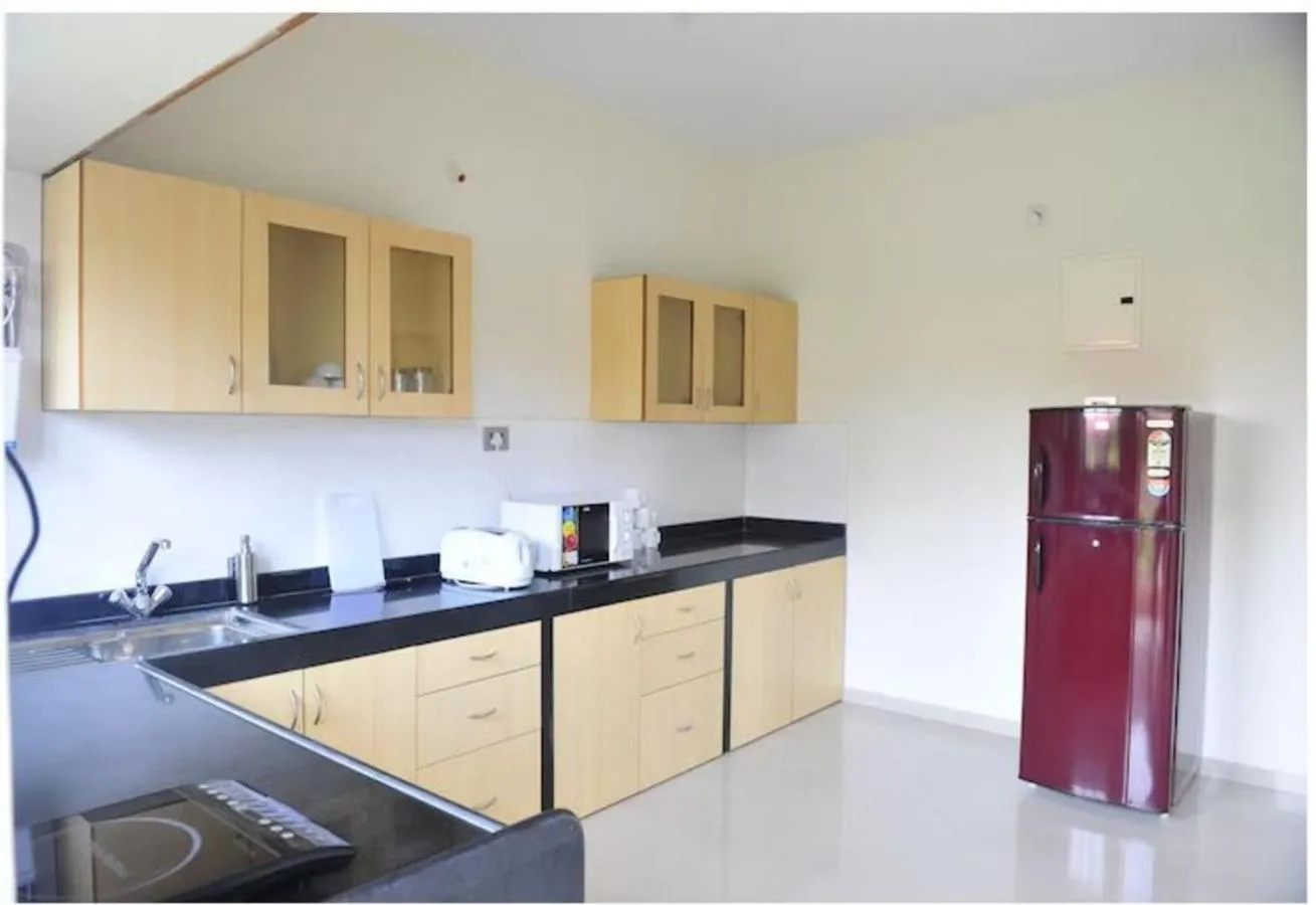 Kitchen or kitchenette in Golden Tulip Candolim, Goa