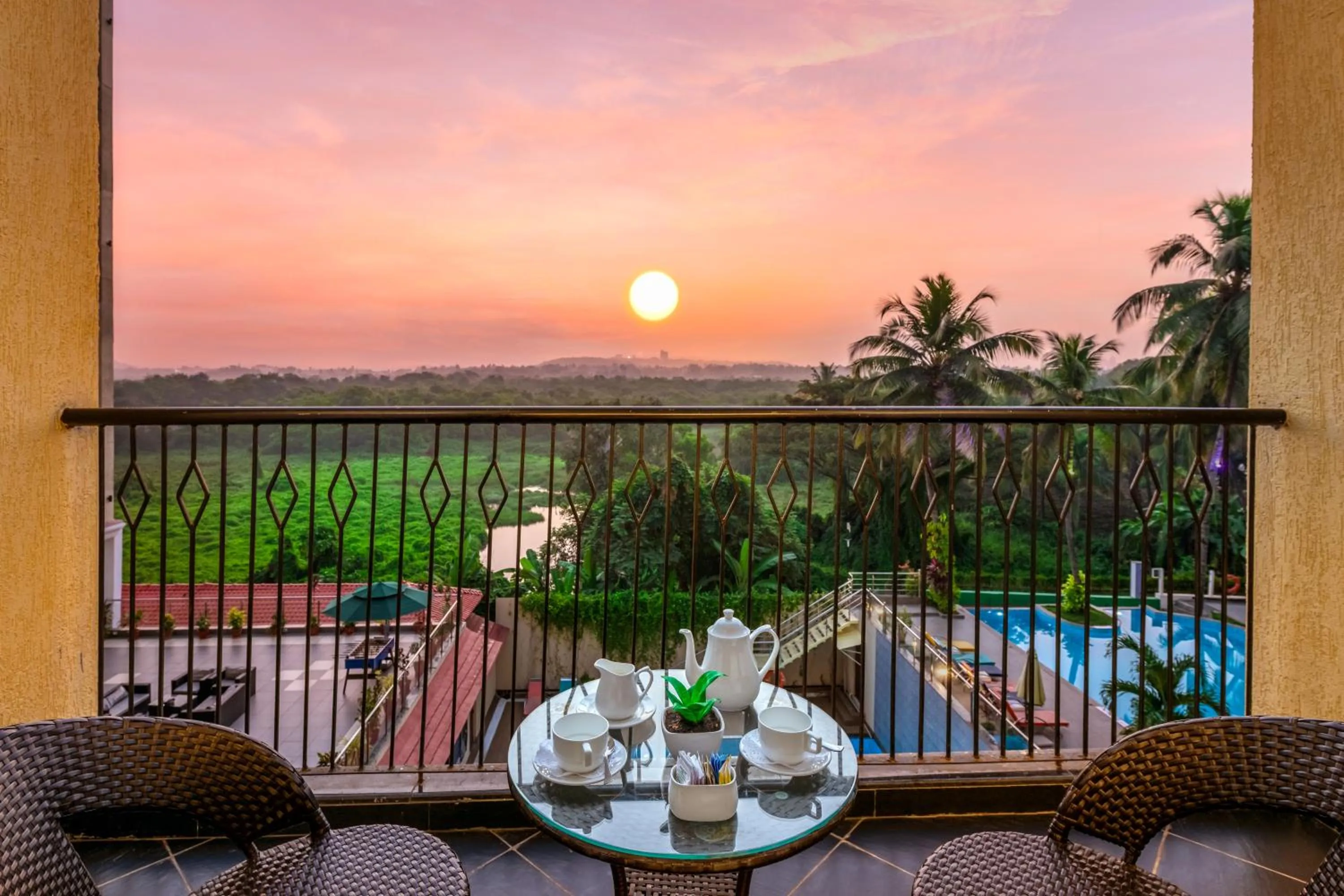 Balcony/Terrace in Golden Tulip Candolim, Goa