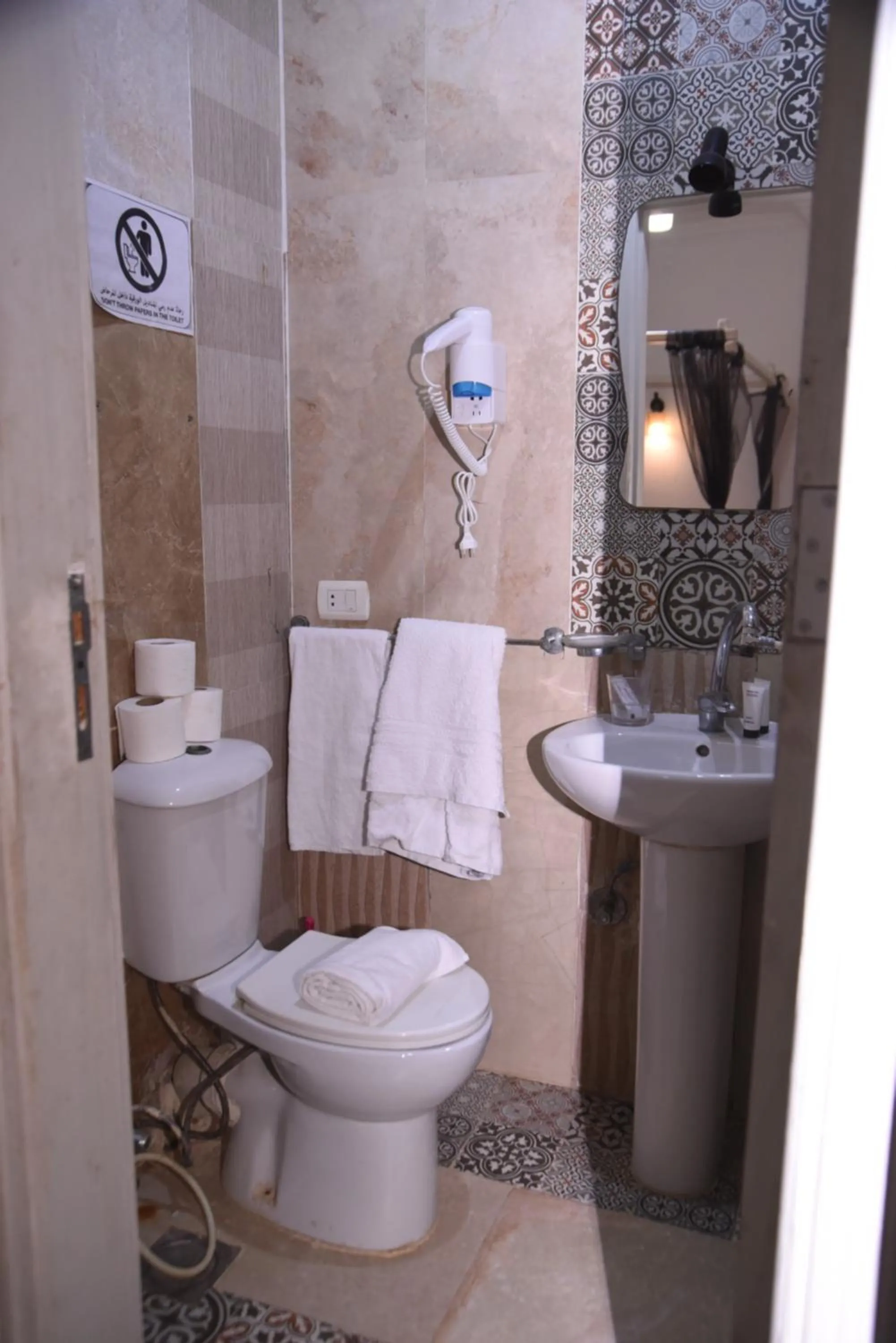 Arabian Nights Pyramids Guesthouse