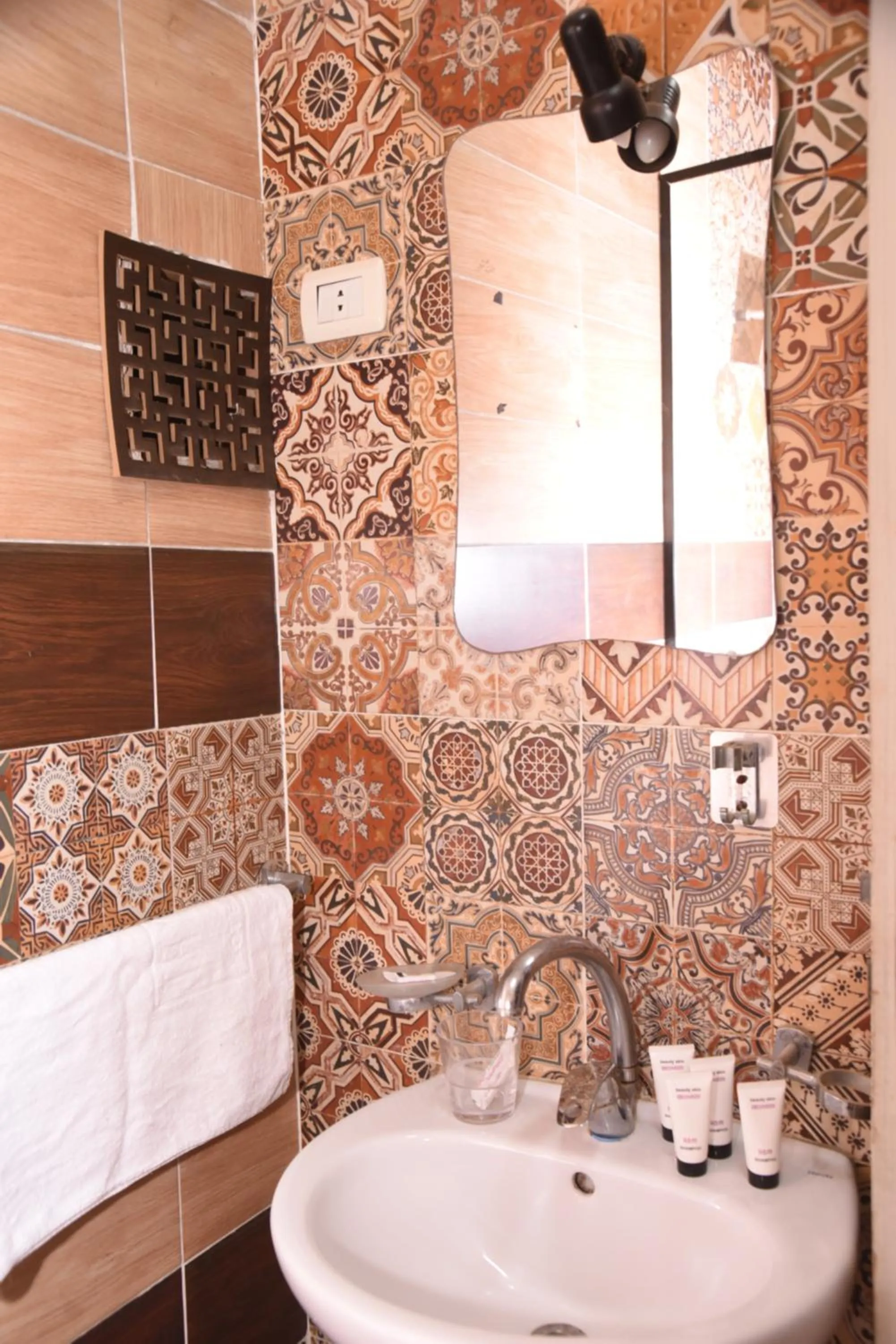 Arabian Nights Pyramids Guesthouse