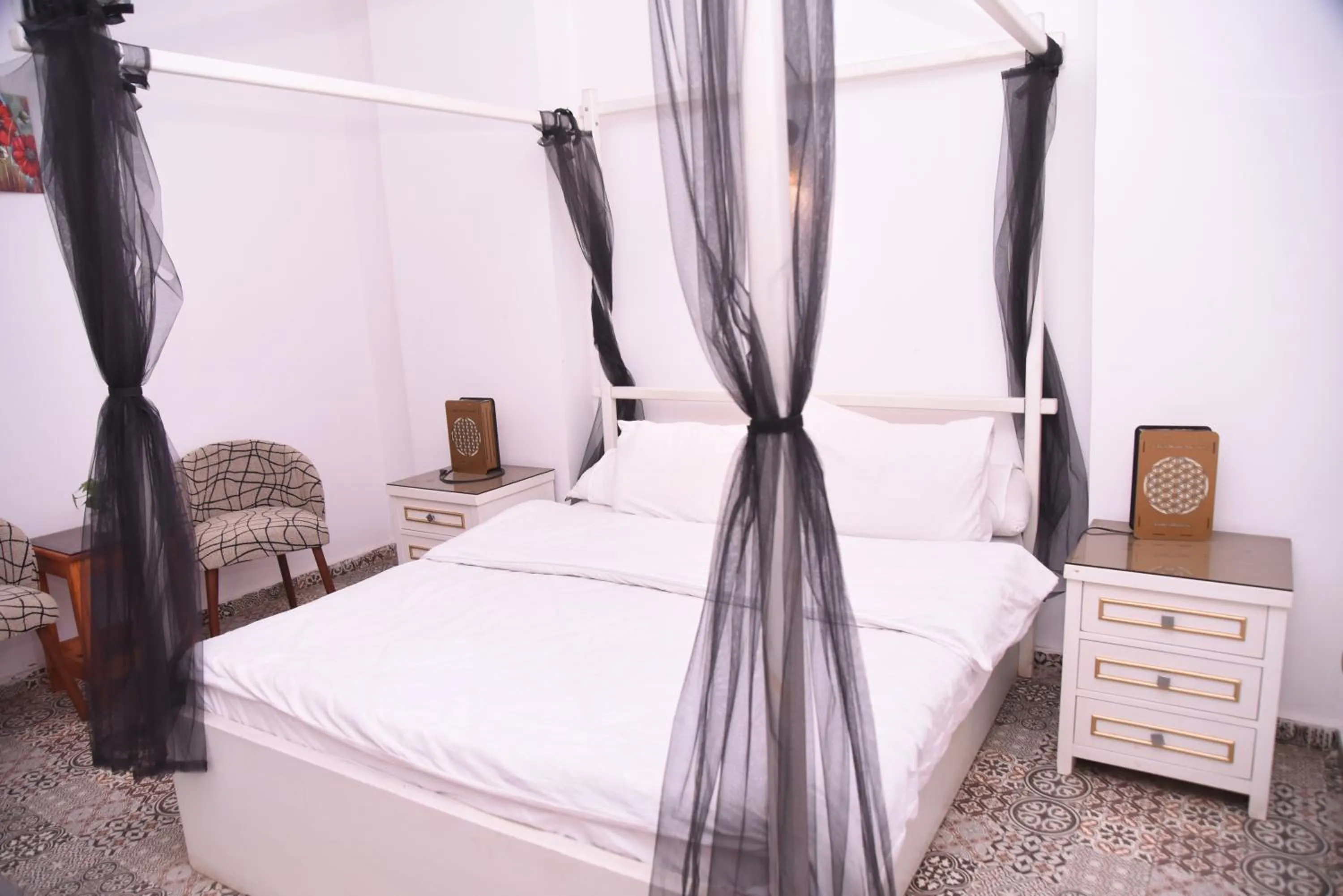 Bed in Arabian Nights Pyramids Guesthouse