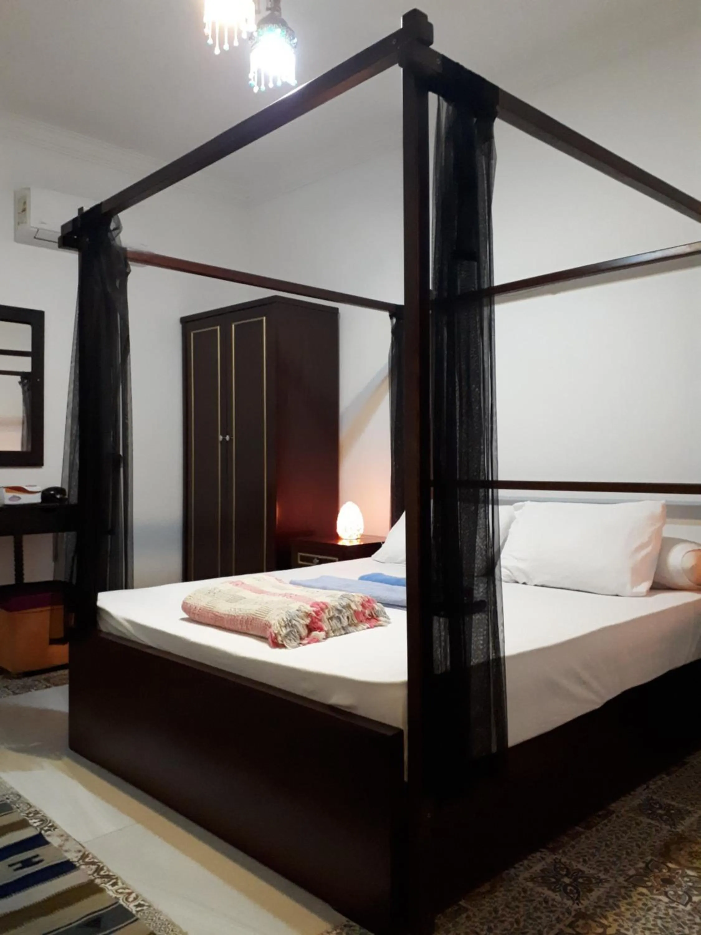 Bedroom, Bed in Arabian Nights Pyramids Guesthouse