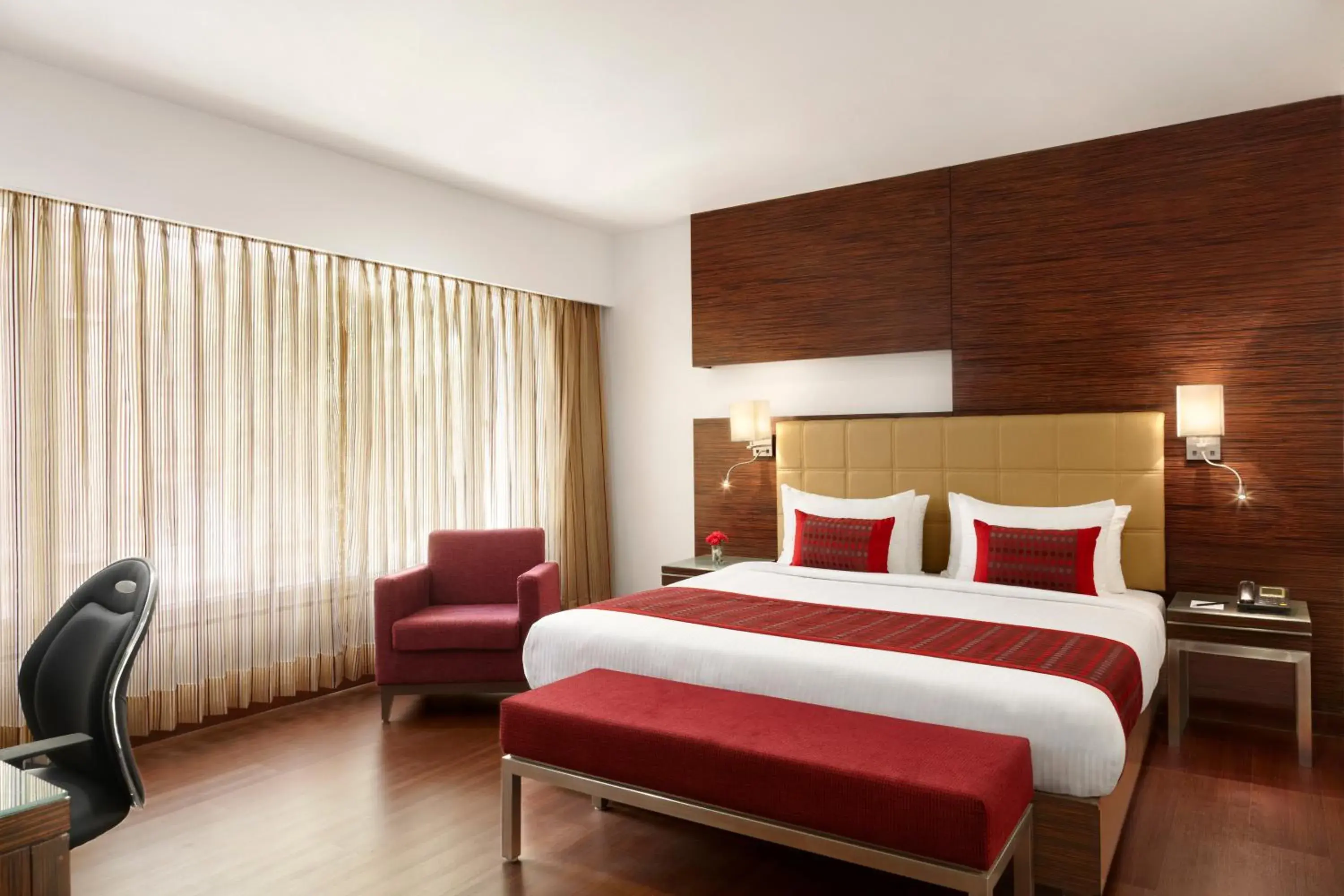 Standard King Room in Hotel Suba Star Ahmedabad Standard King Room in Hotel Suba Star Ahmedabad