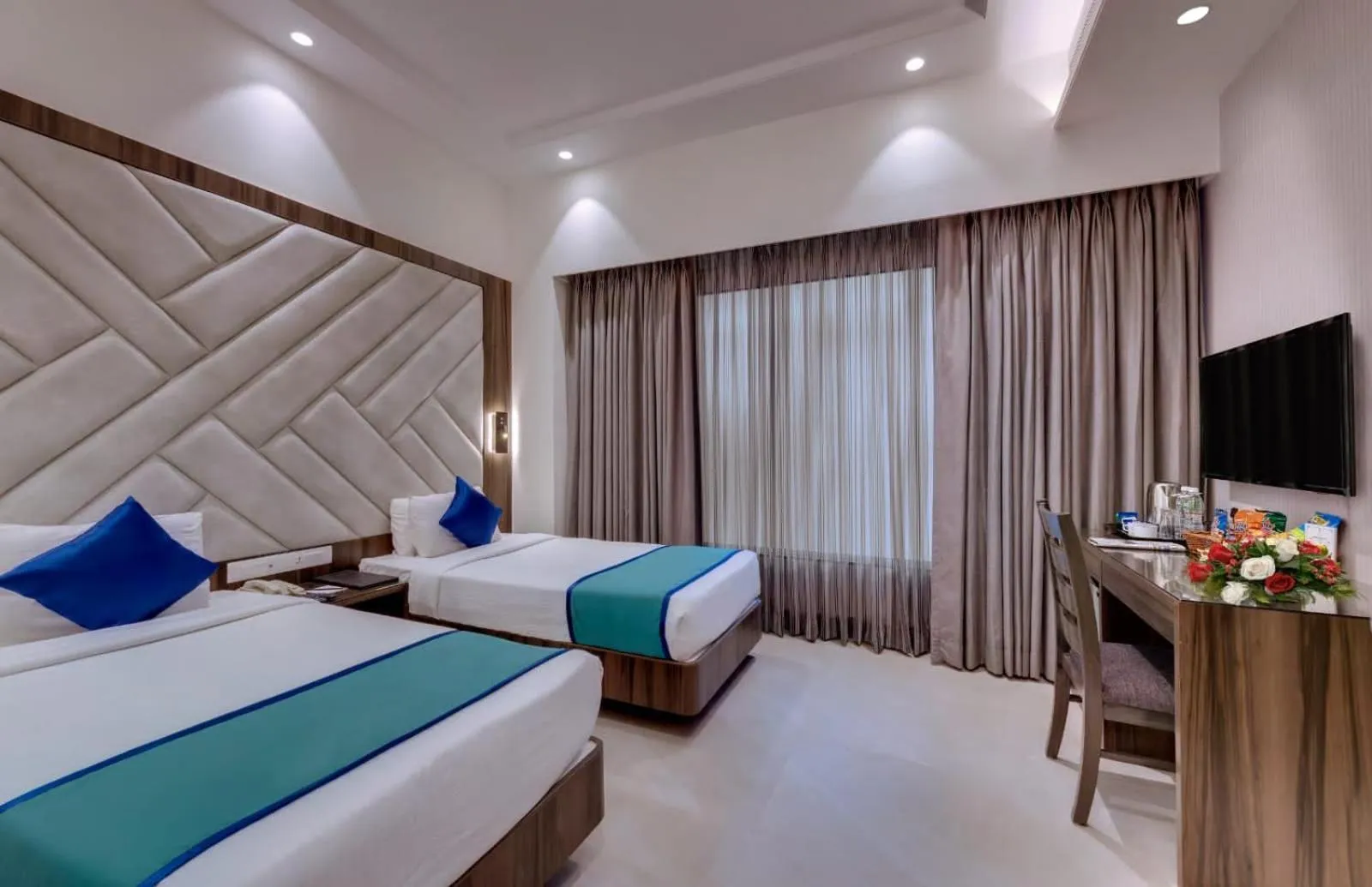 Bed in Hotel Suba Star Ahmedabad