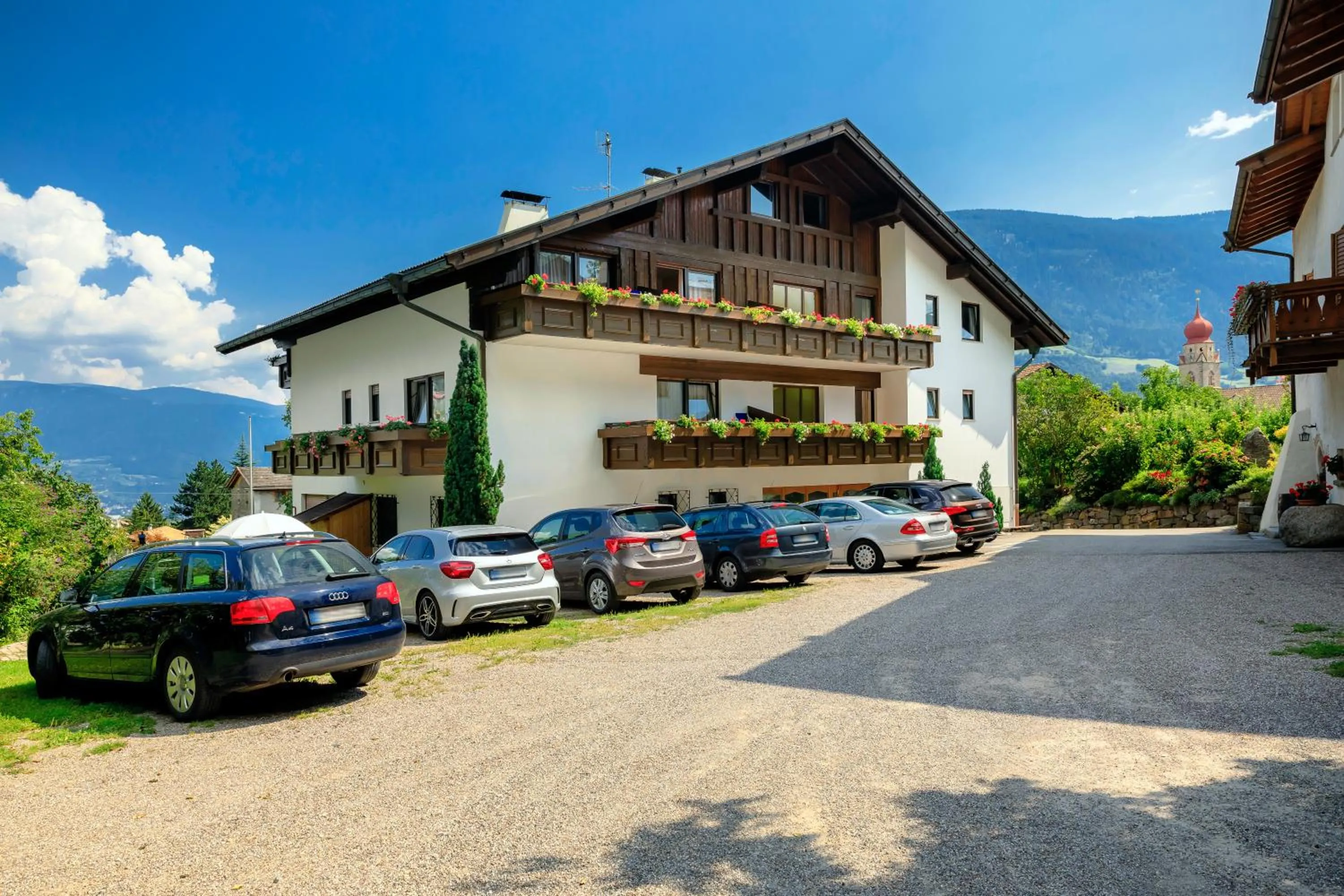 Property building in Garni-Hotel Farmerhof