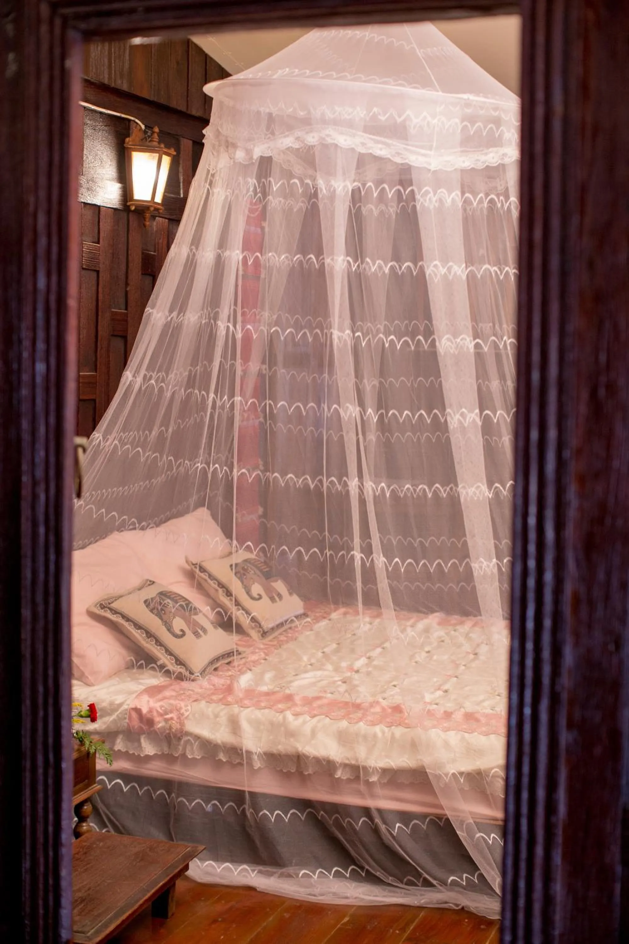 Bed in Baan Are Gong Riverside Homestay