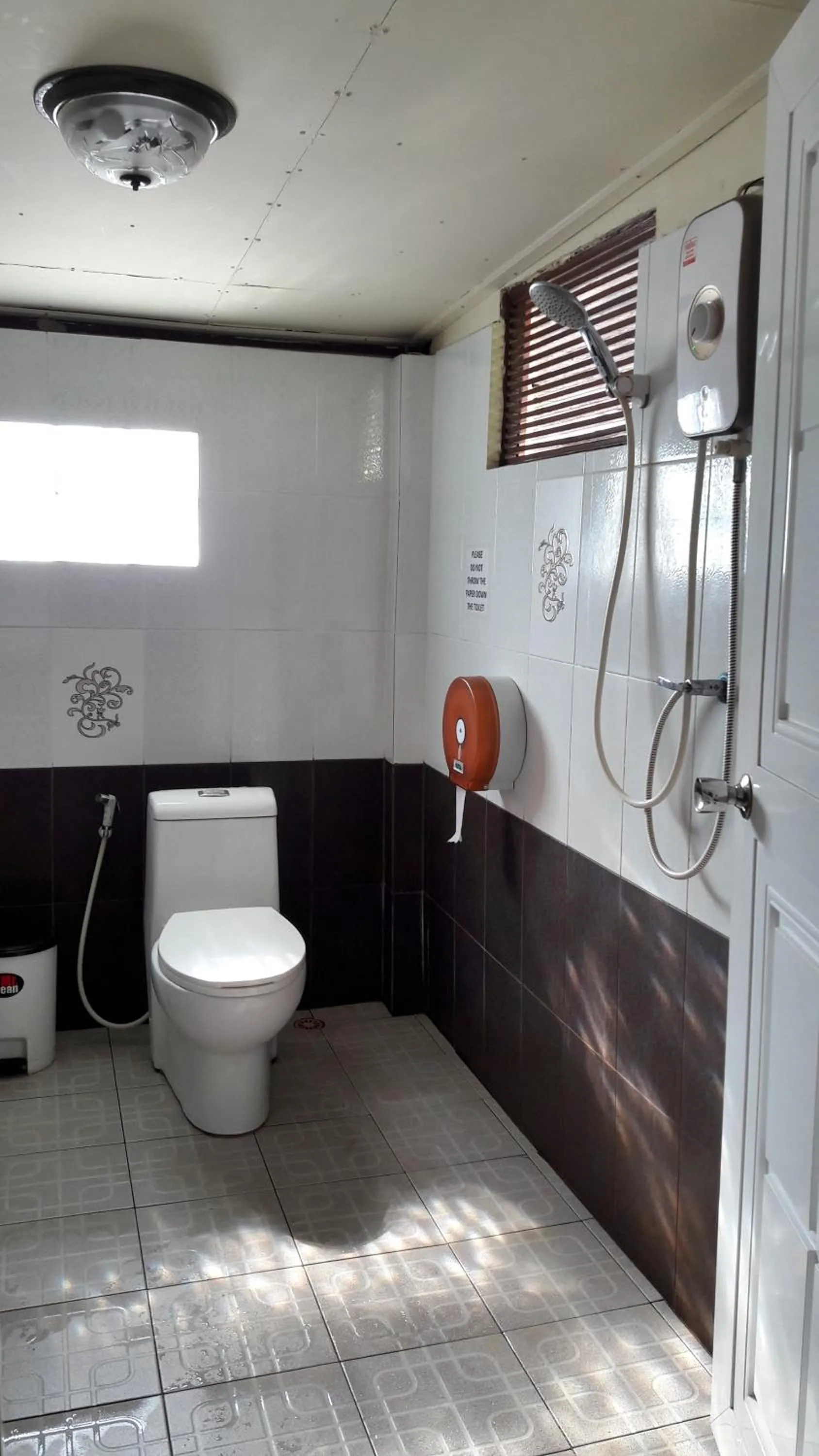 Photo of the whole room in Baan Are Gong Riverside Homestay