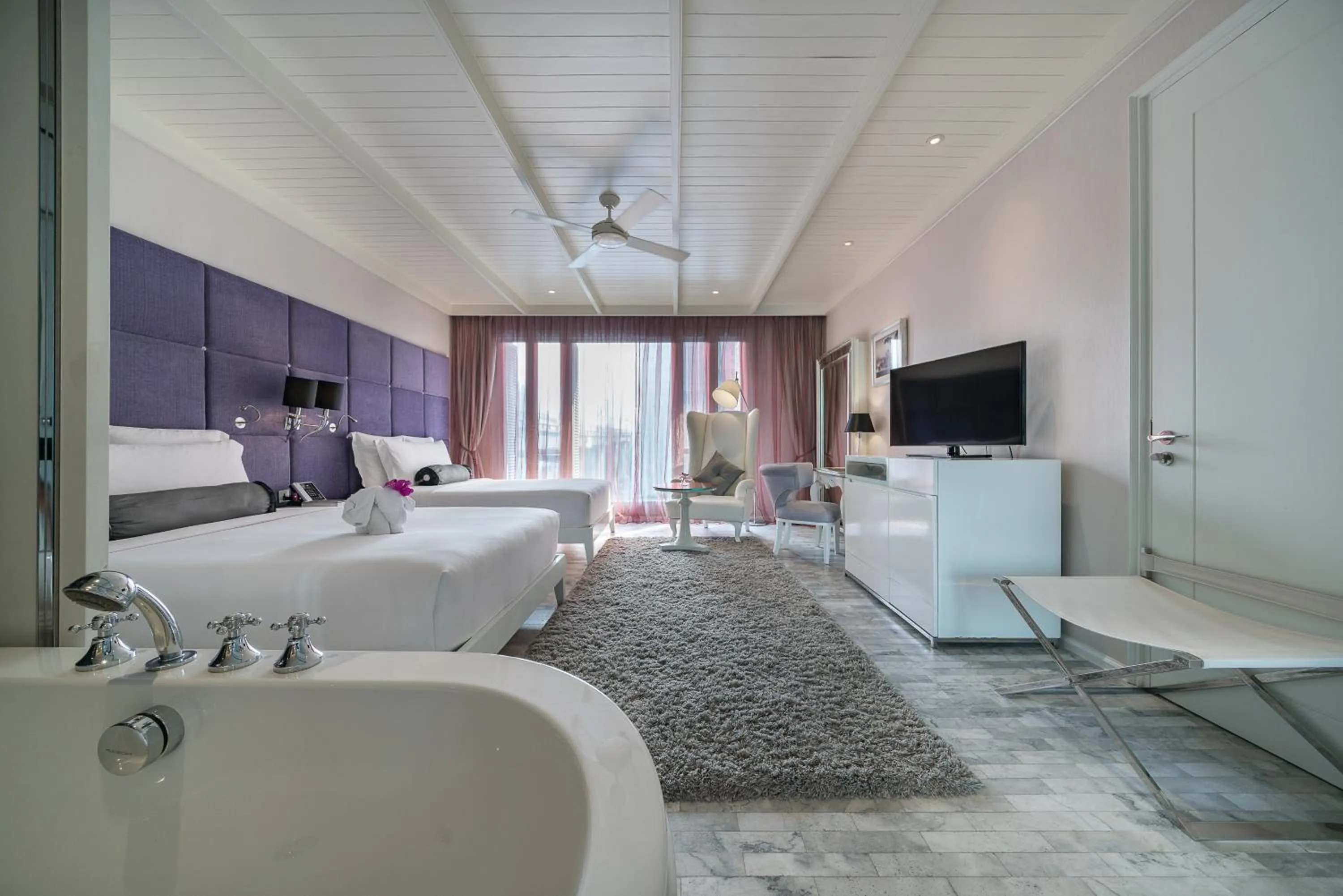 Photo of the whole room, Bed in Hua Chang Heritage Hotel