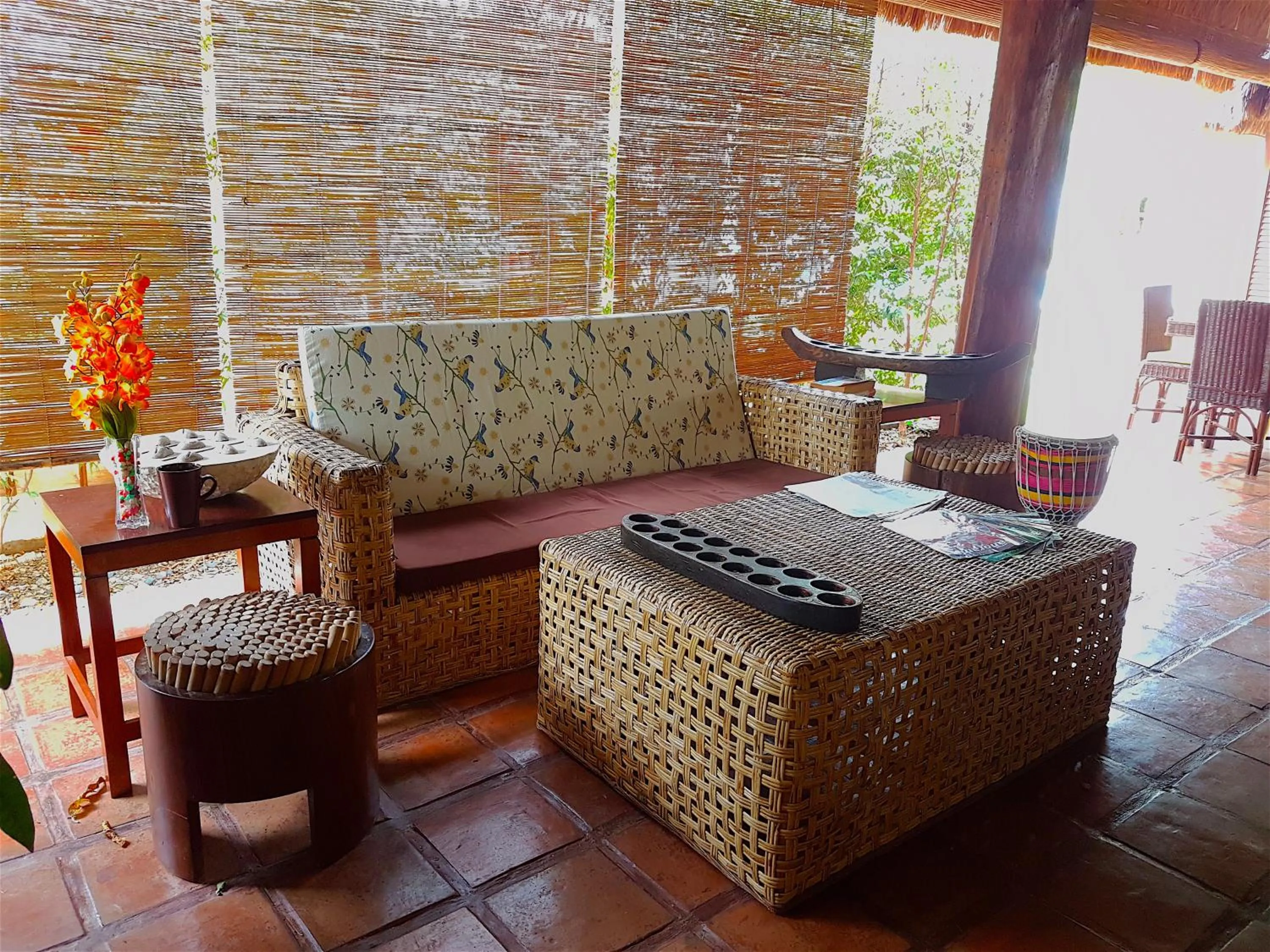 Restaurant/places to eat in Acacia Tree Garden Hotel