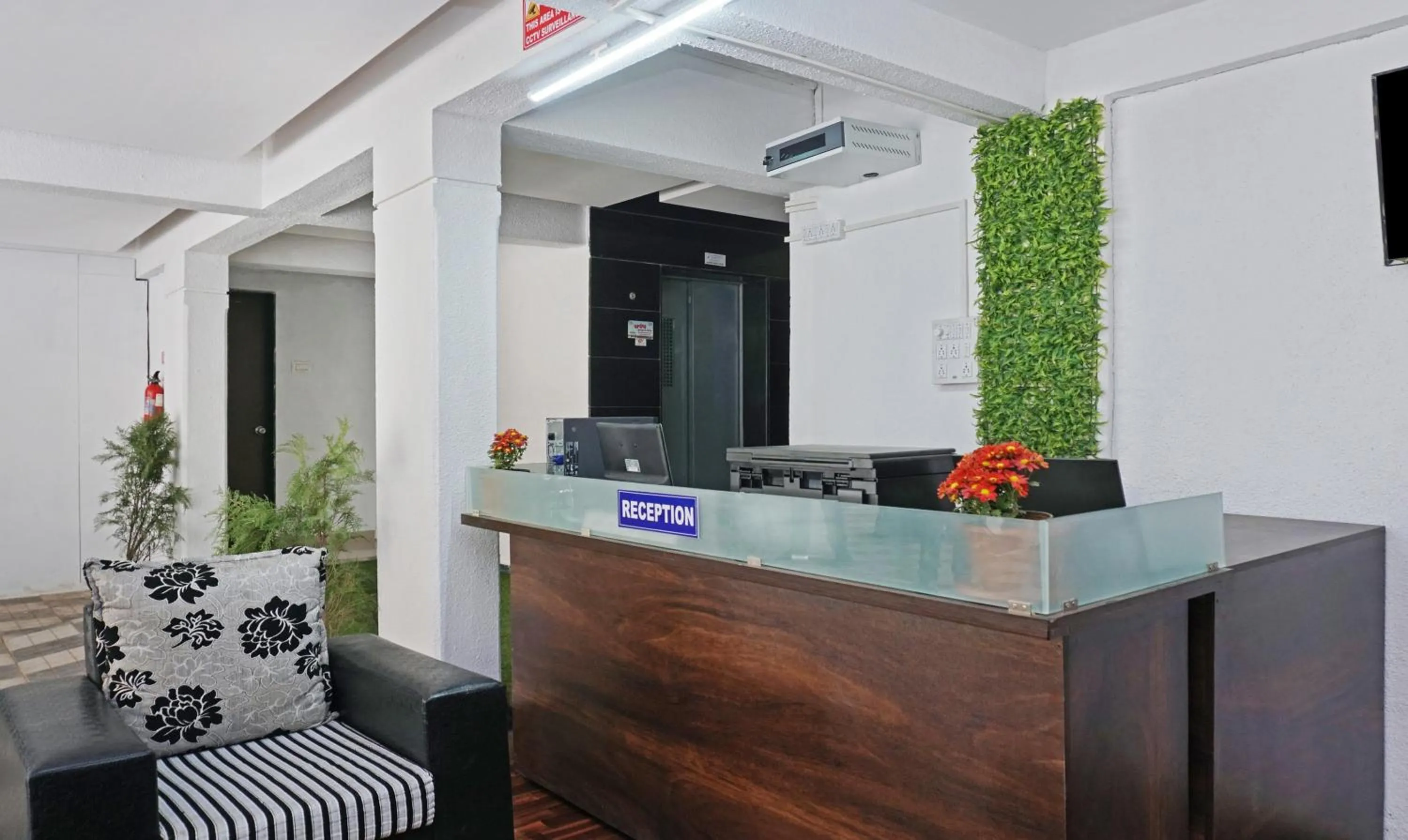 Lobby or reception in Treebo Lotus Baner