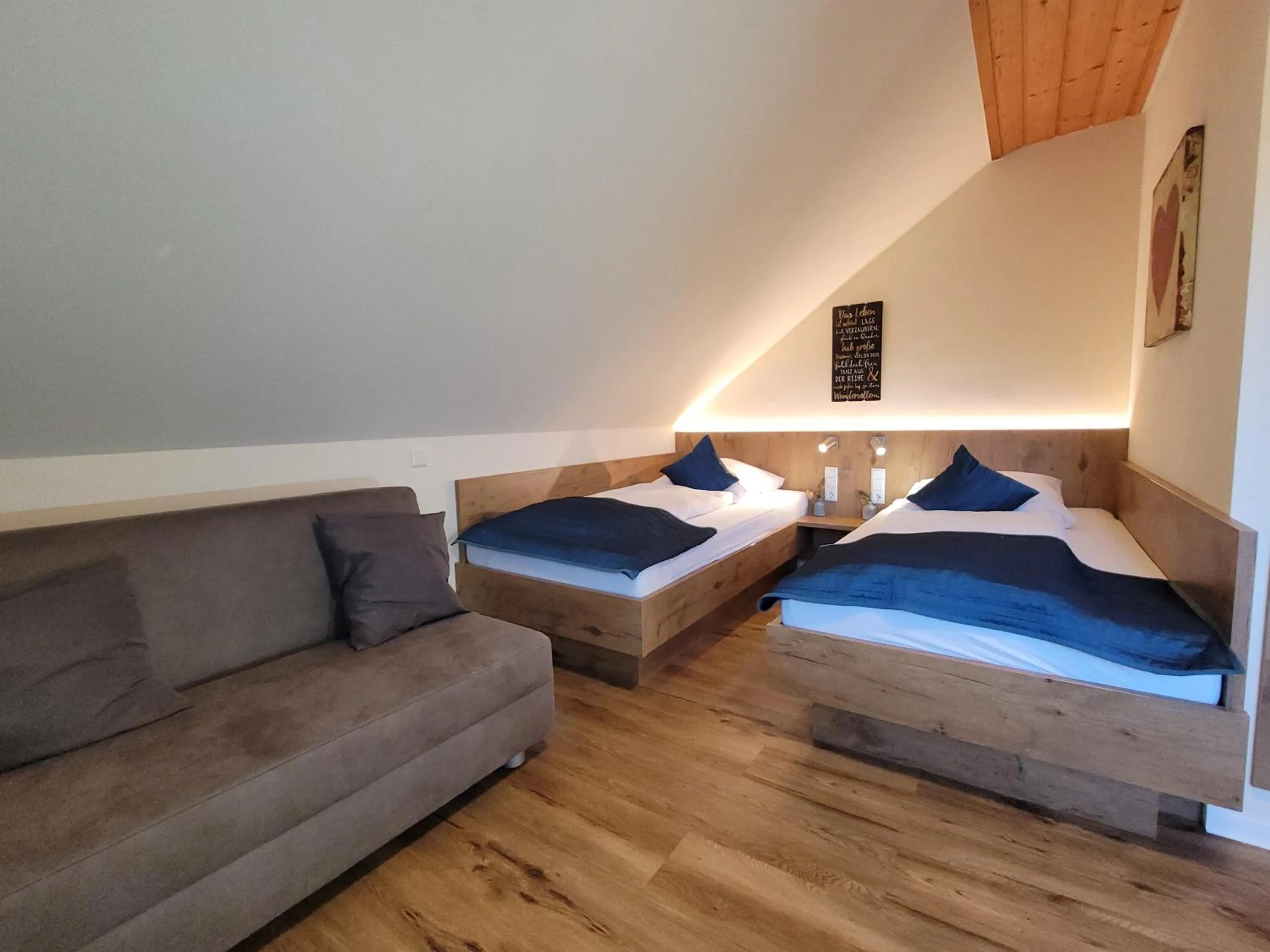 Bed in Stahlecker Hof