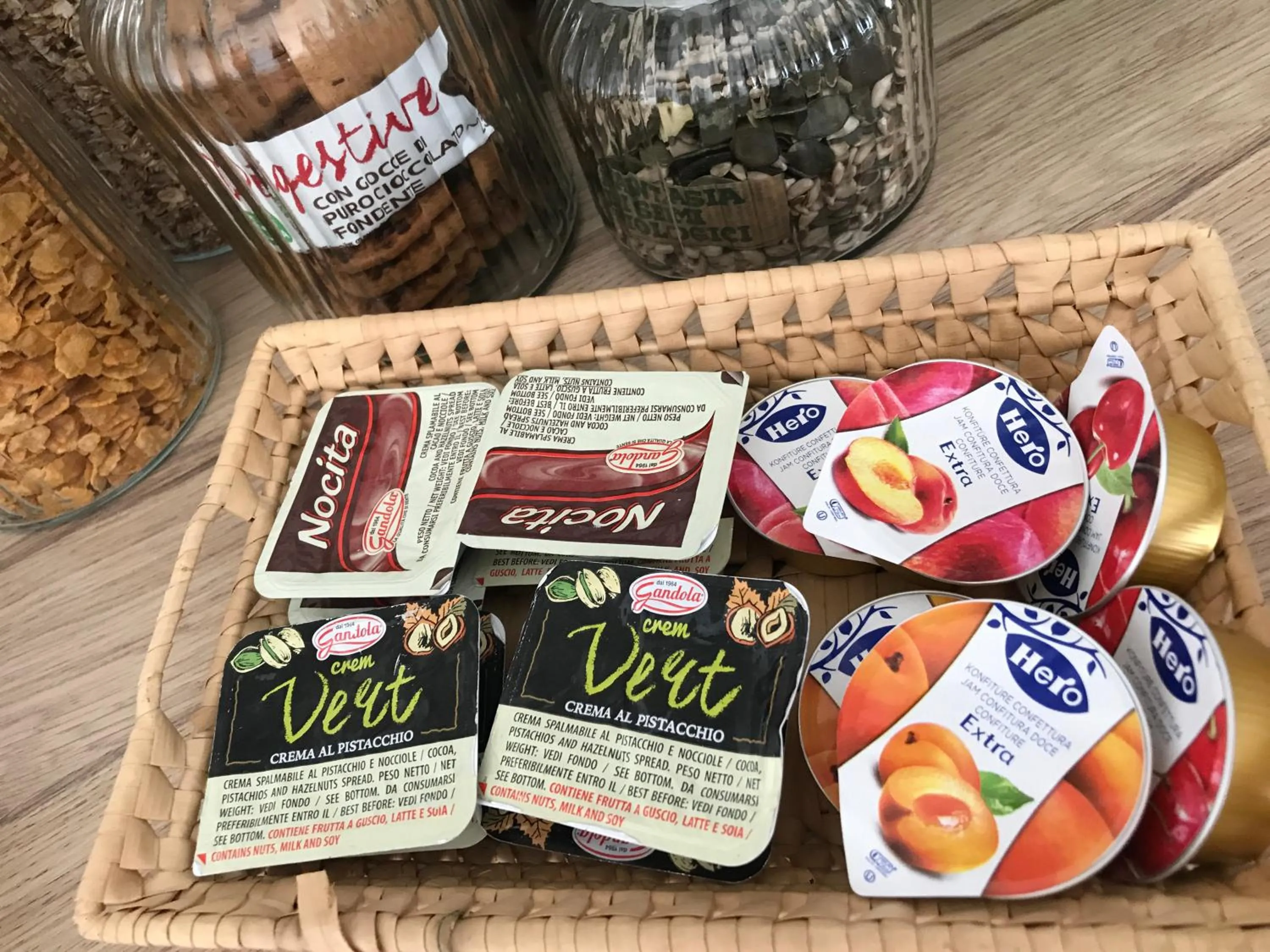 Food and drinks in B&B DESDEMA